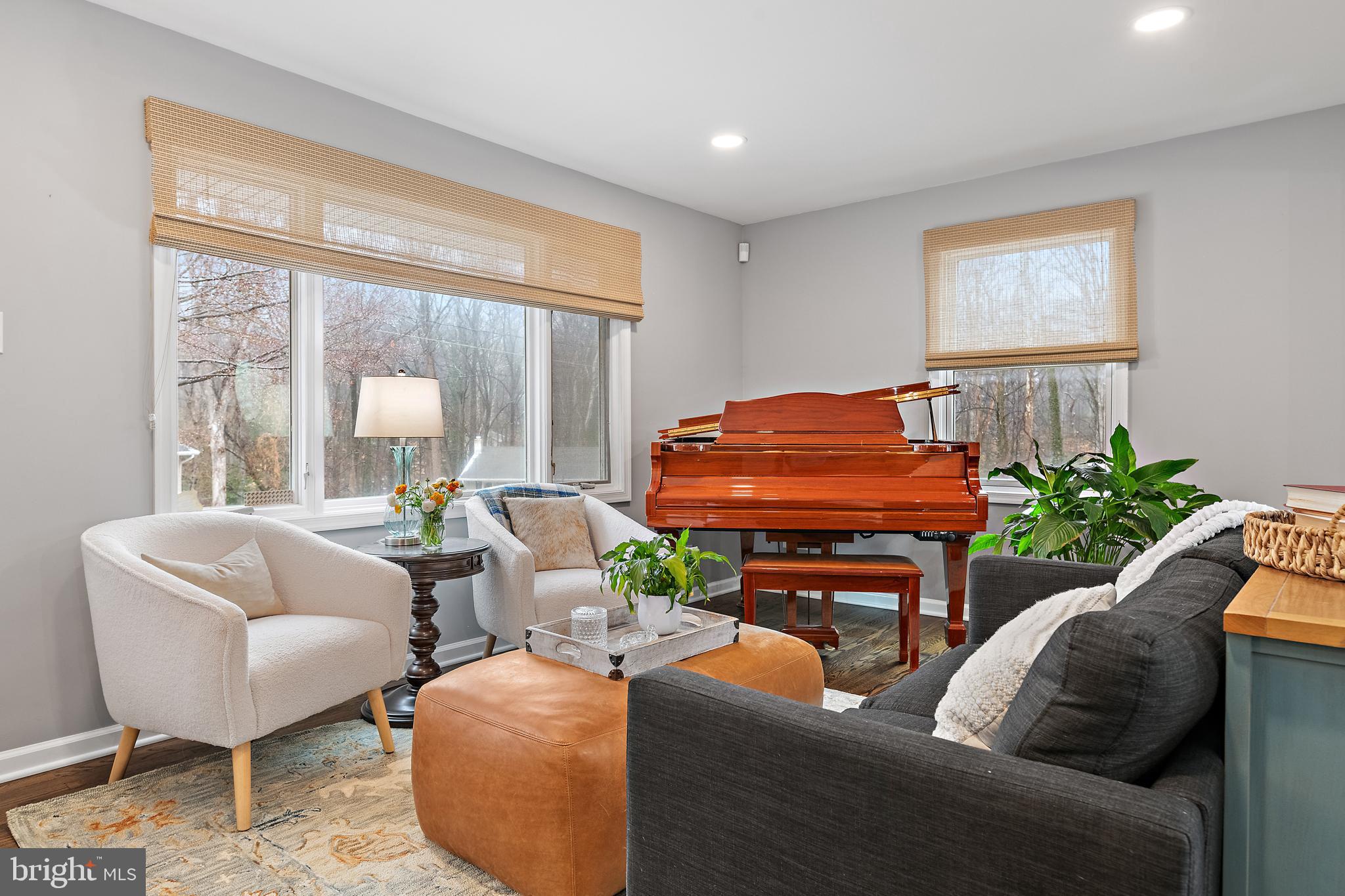 LINCOLN HEIGHTS - Residential