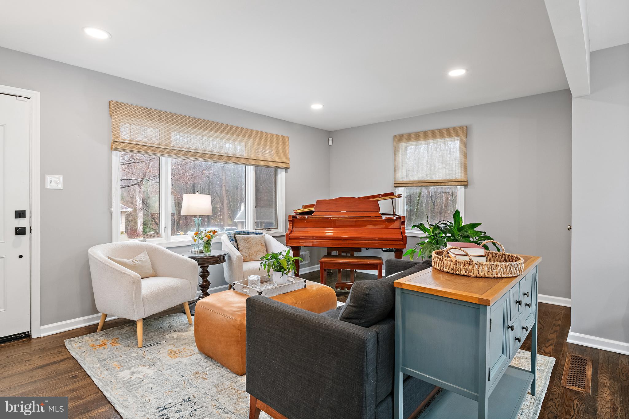 LINCOLN HEIGHTS - Residential