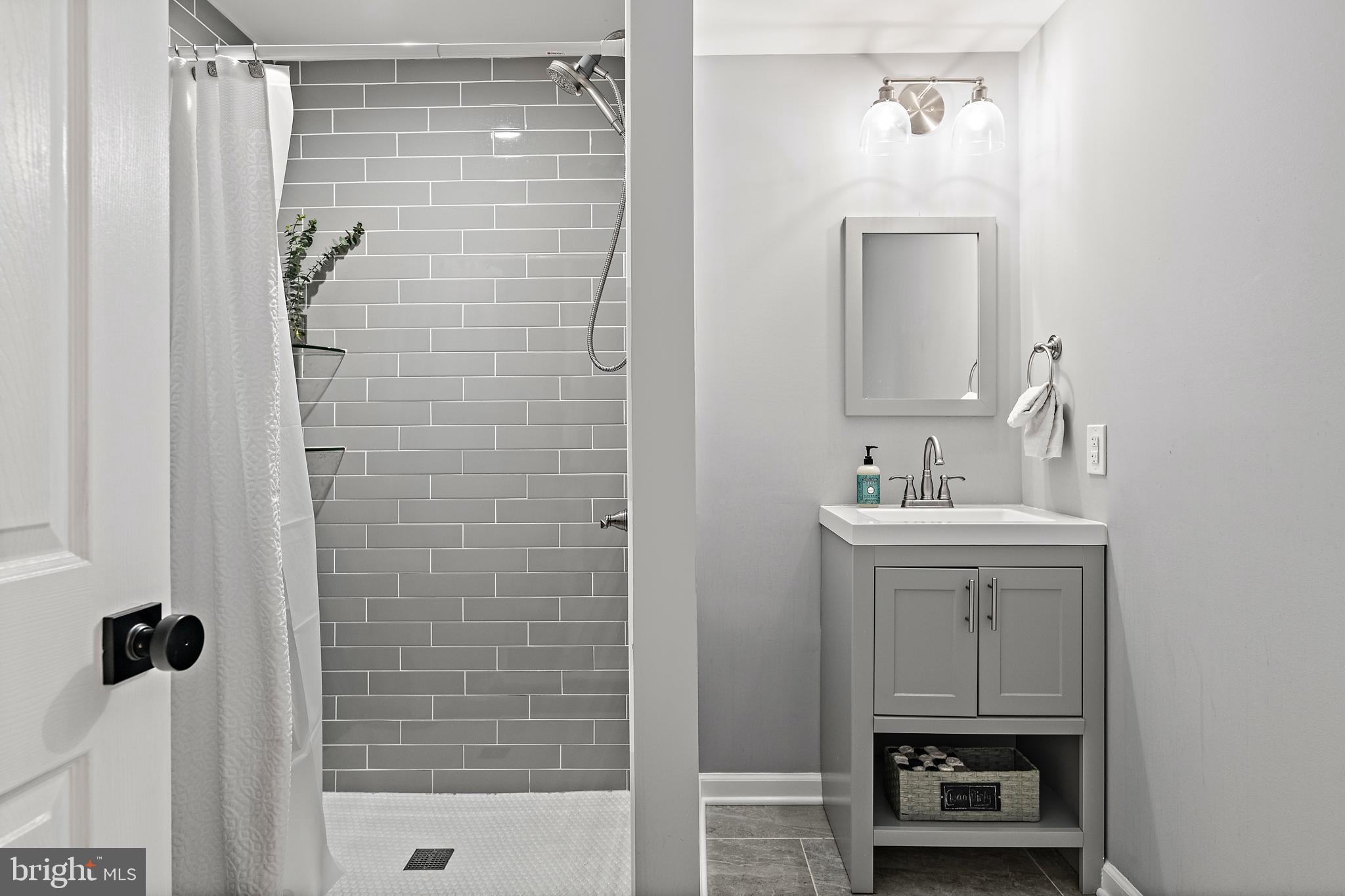 LINCOLN HEIGHTS - Residential