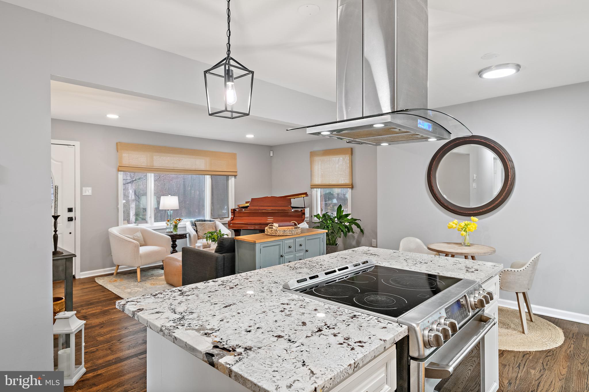 LINCOLN HEIGHTS - Residential