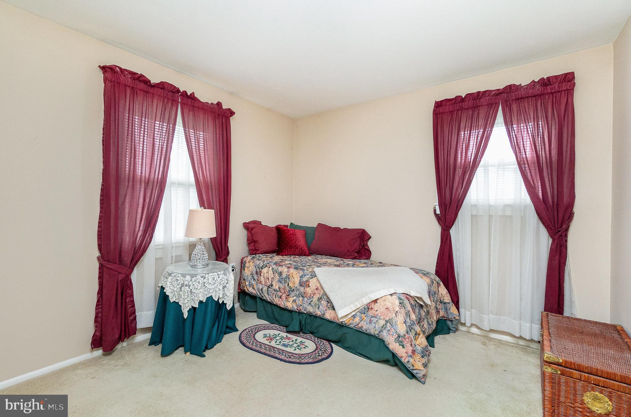 EDGEWOOD MEADOWS - Residential