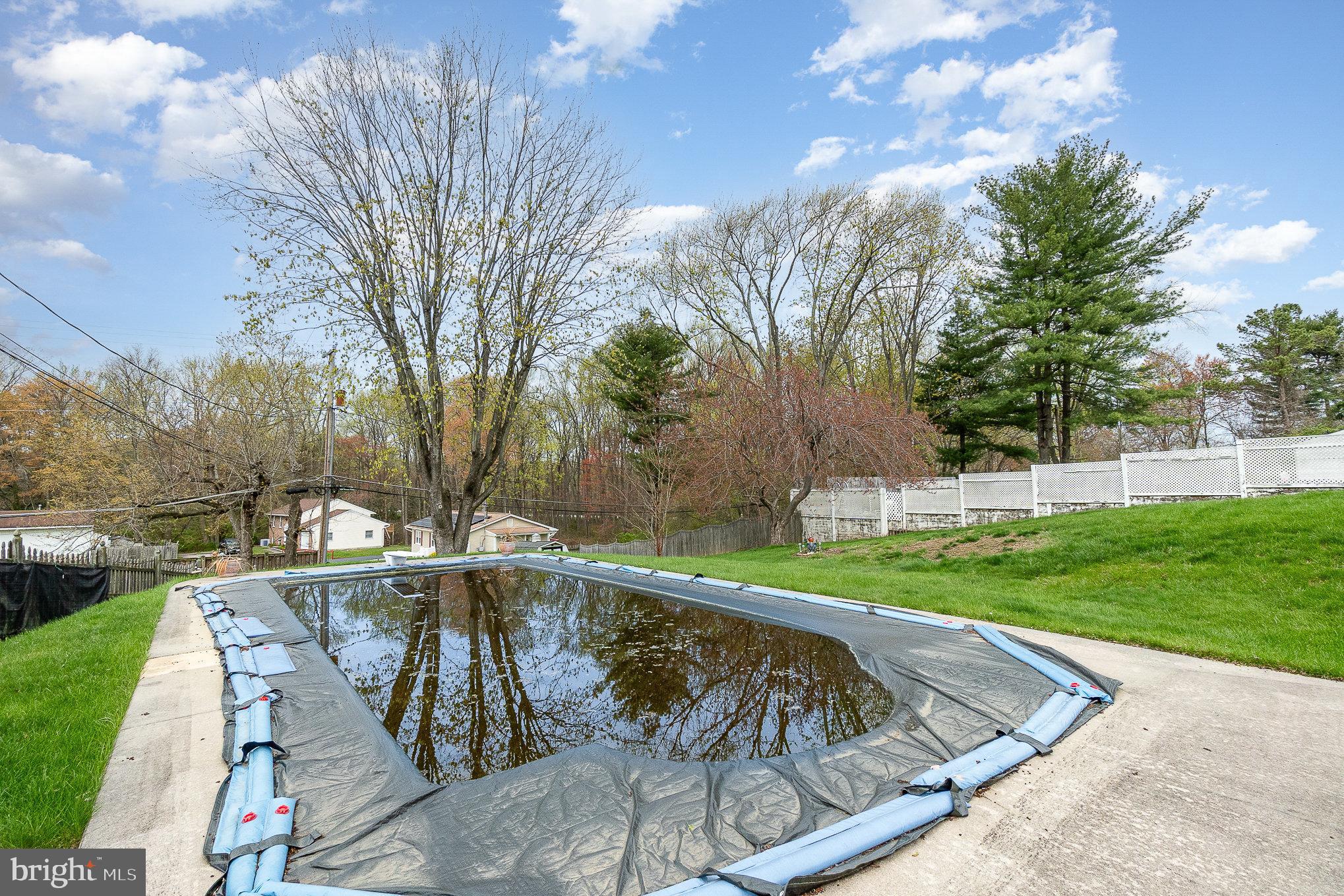 EDGEWOOD MEADOWS - Residential