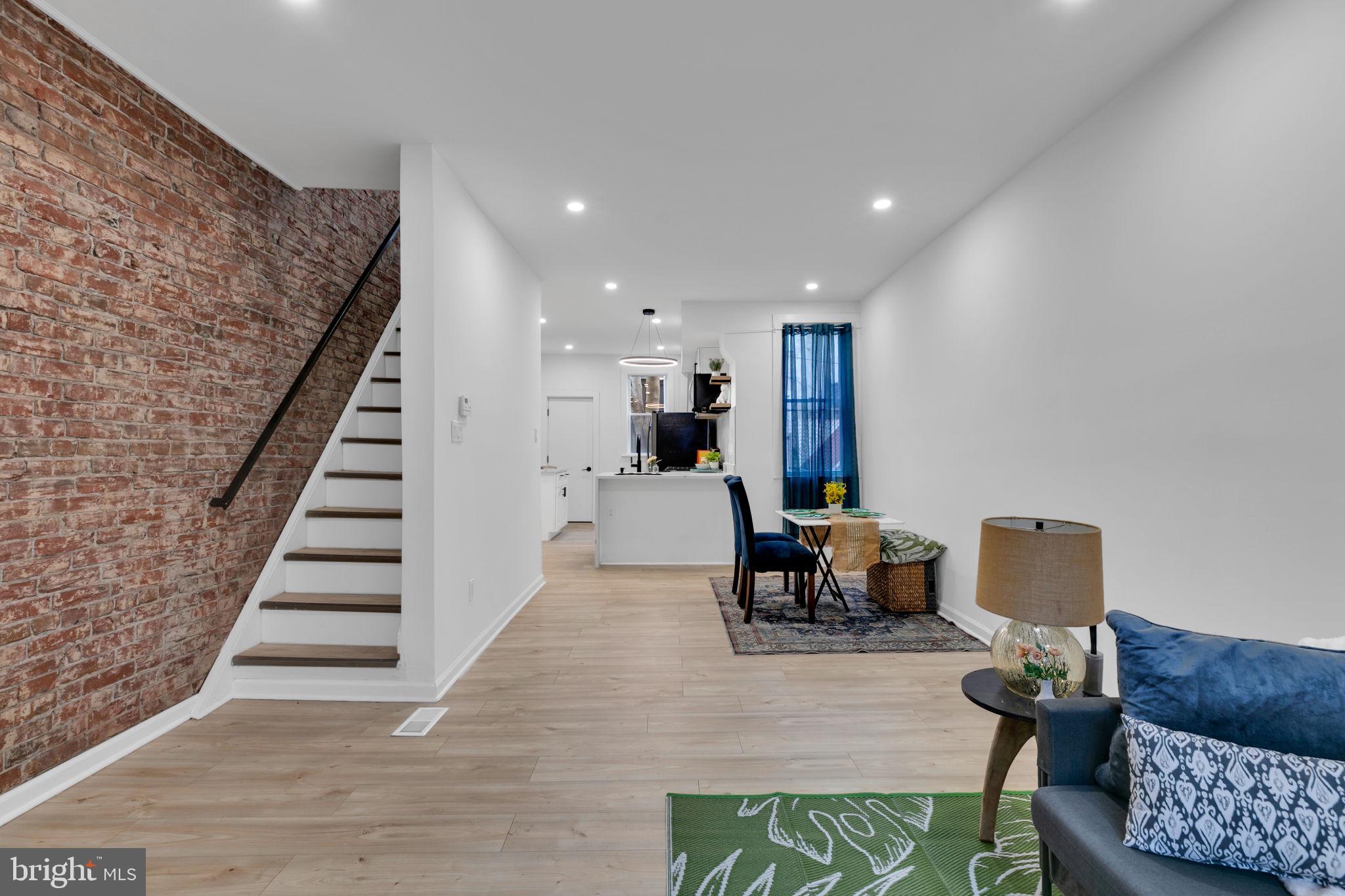 PORT RICHMOND - Residential