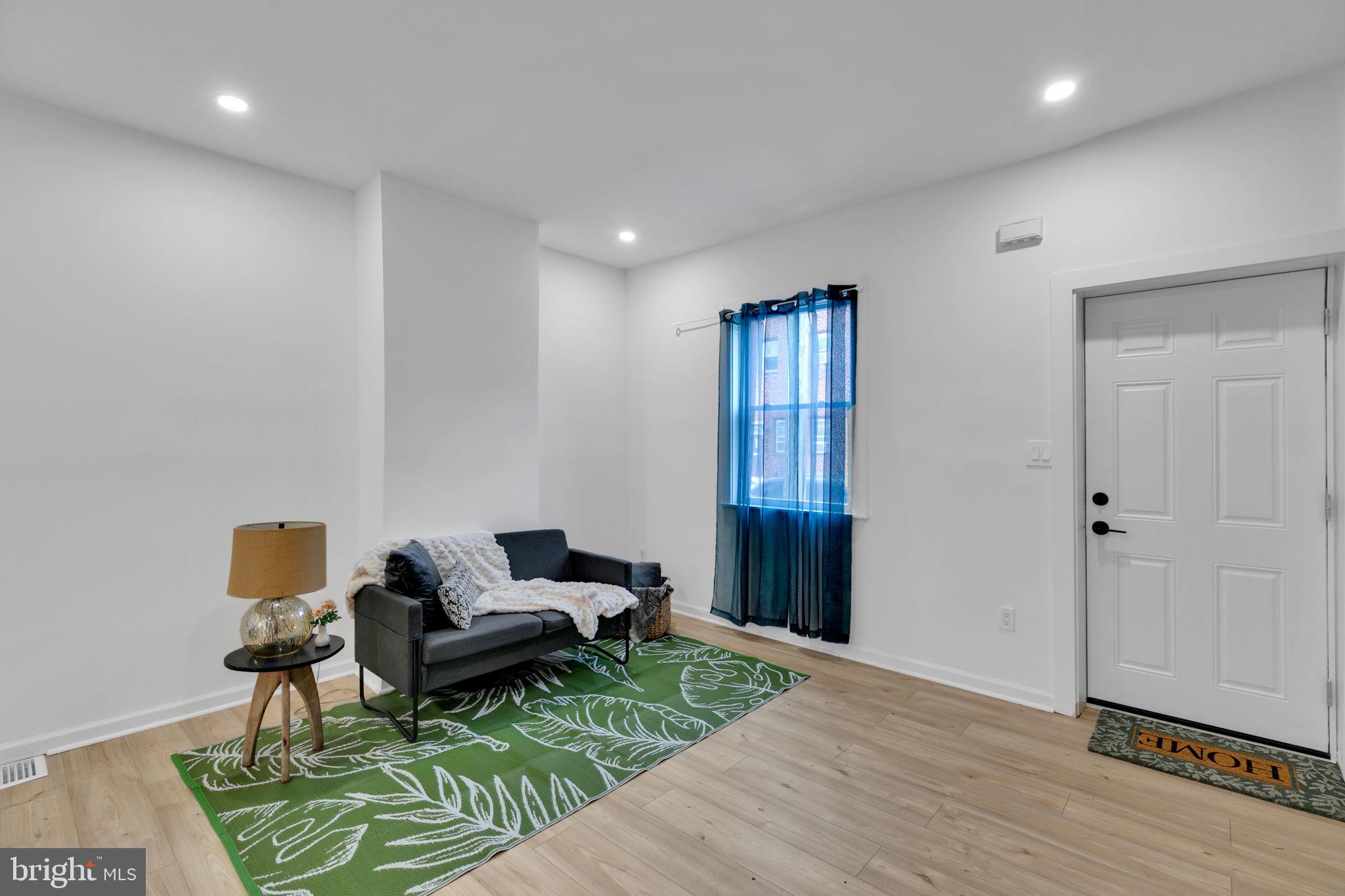 PORT RICHMOND - Residential