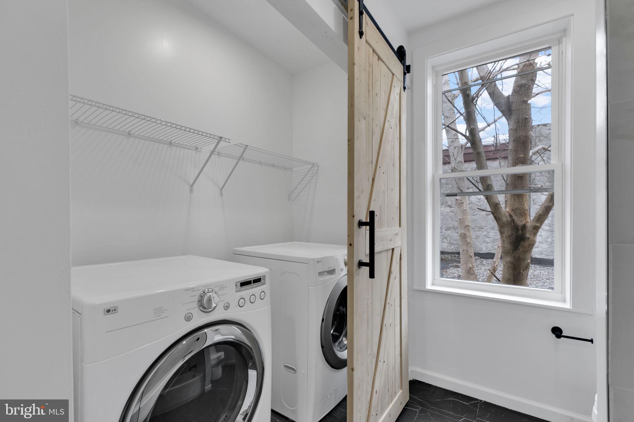 PORT RICHMOND - Residential
