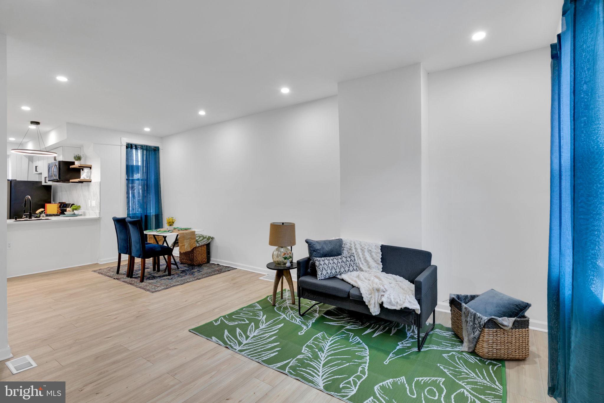 PORT RICHMOND - Residential