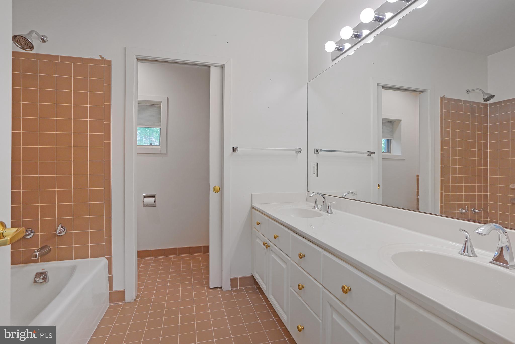 SWINKS MILL - Residential