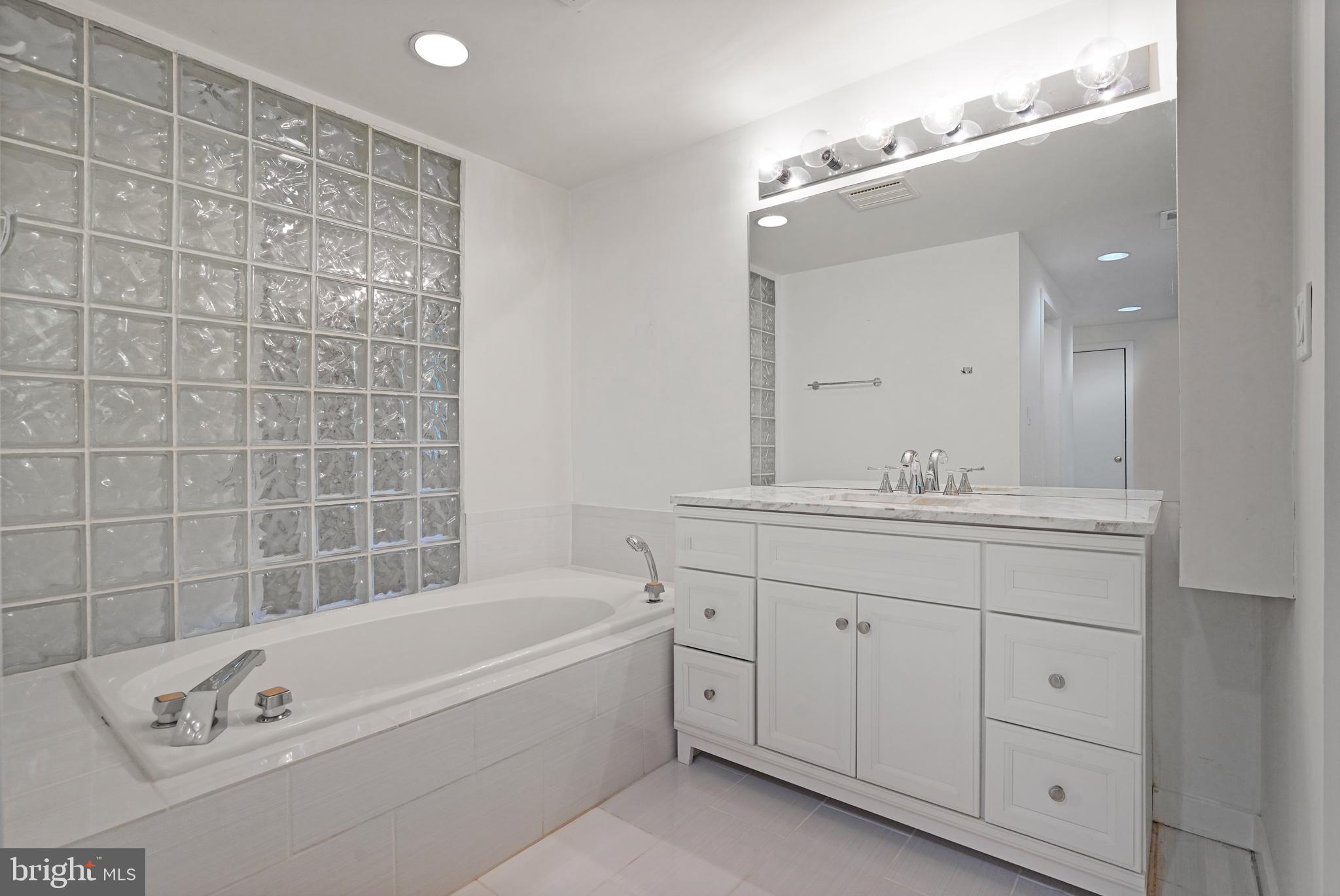 SWINKS MILL - Residential