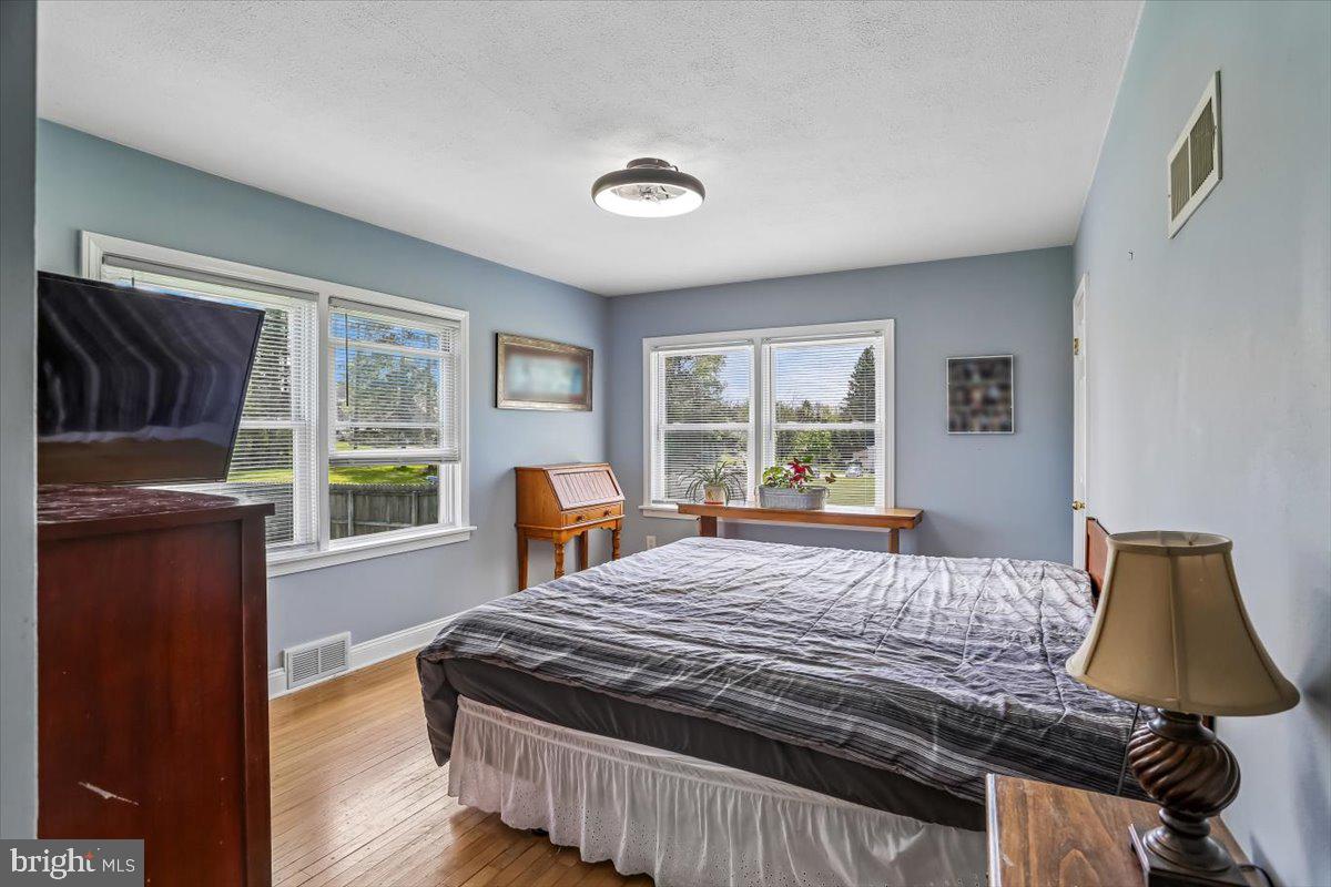 OAKLAND - Residential