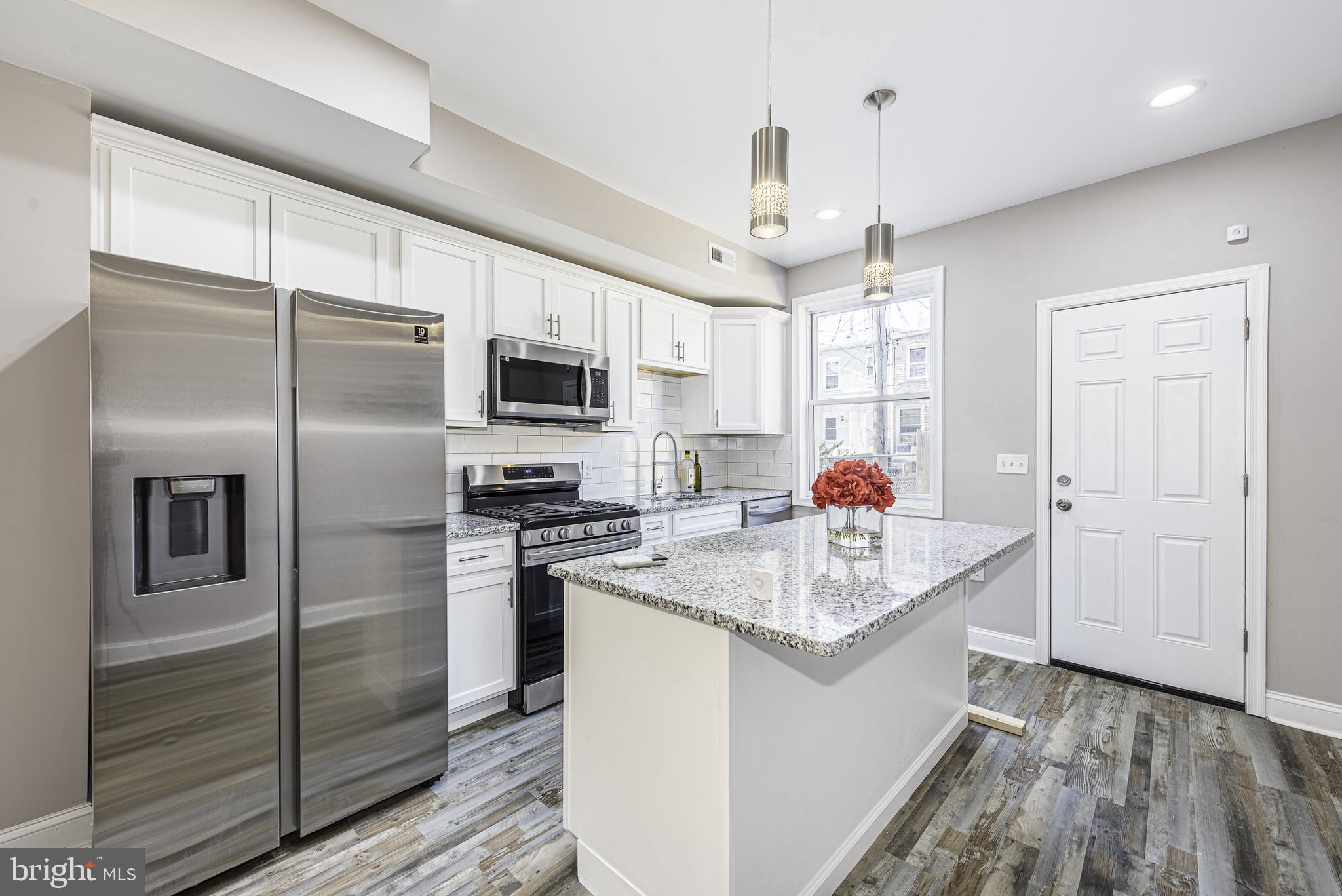 MADISON EASTEND - Residential