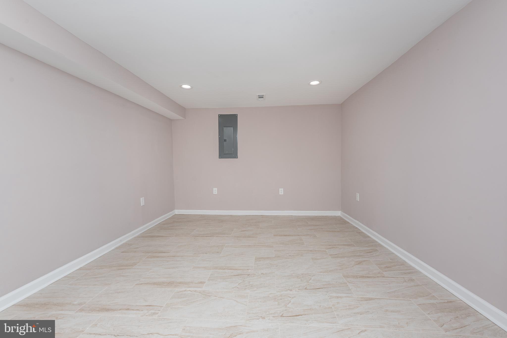 MADISON EASTEND - Residential