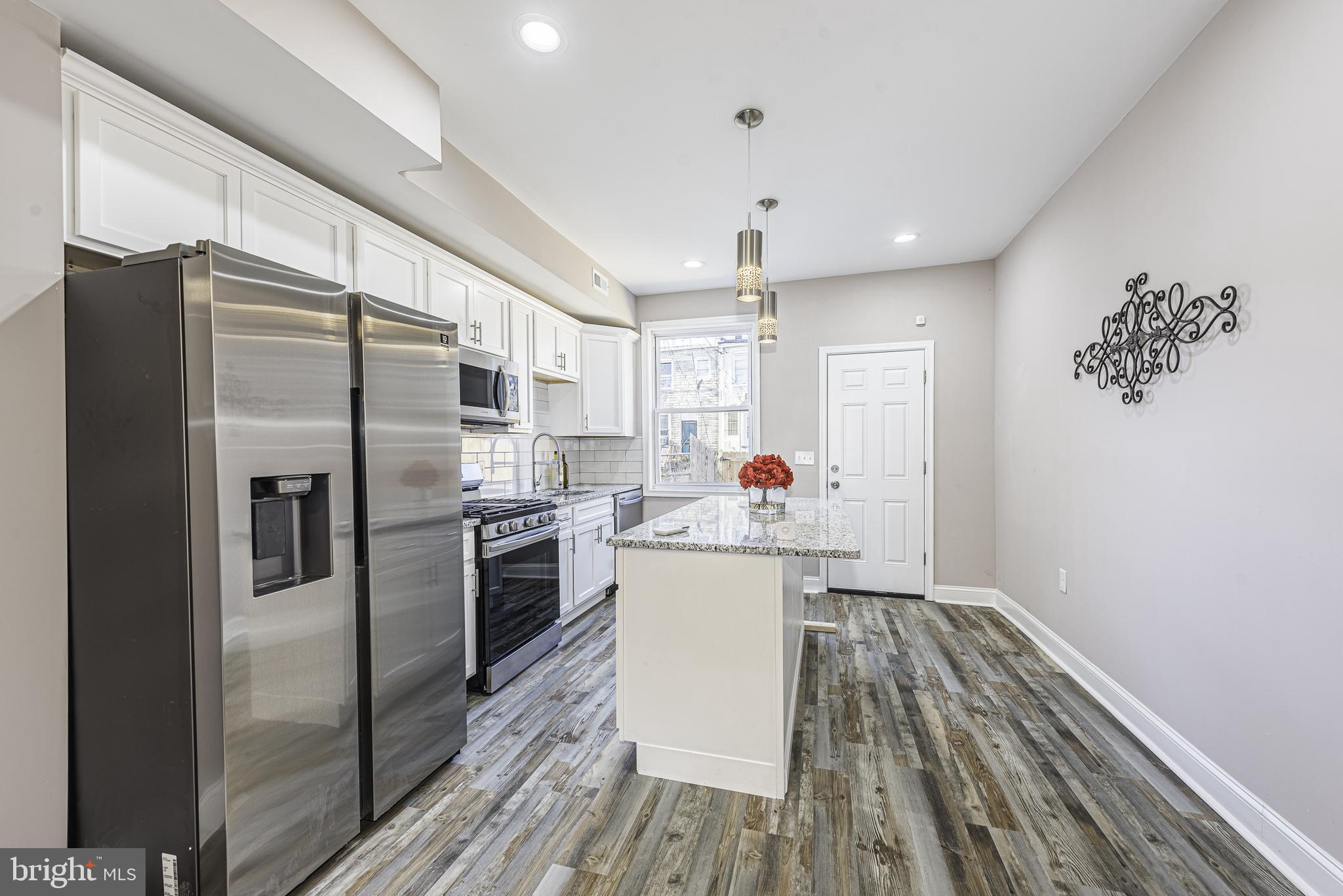 MADISON EASTEND - Residential