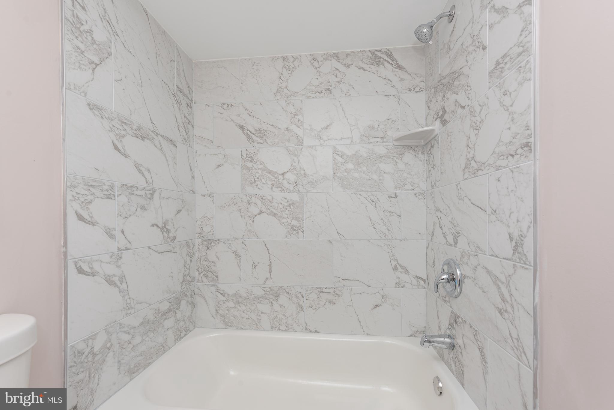 MADISON EASTEND - Residential