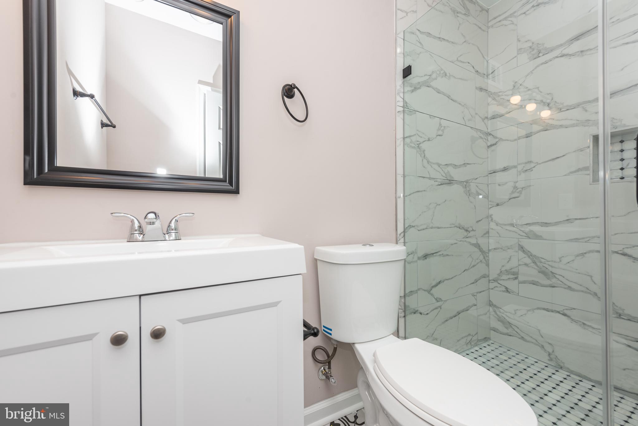 MADISON EASTEND - Residential