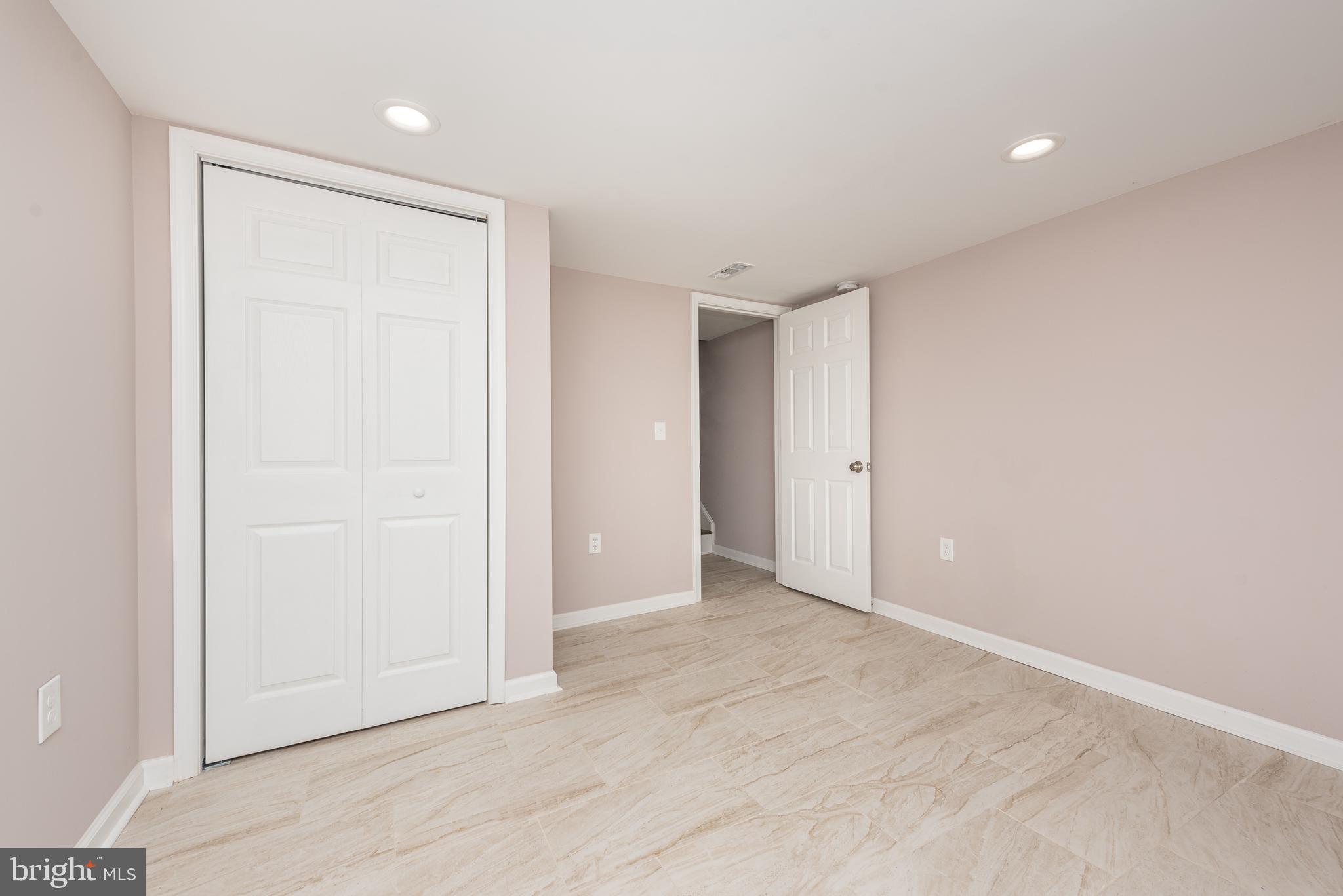 MADISON EASTEND - Residential