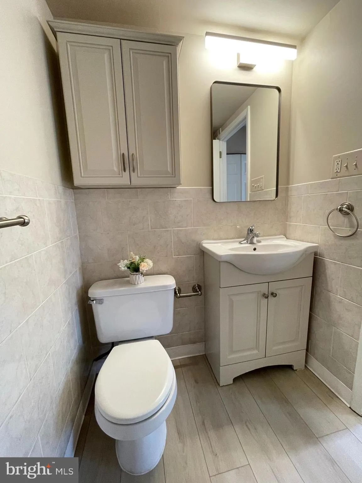 Wayne, Pennsylvania 19087, United States, 2 Bedrooms Bedrooms, ,1 BathroomBathrooms,Residential,Active,23907