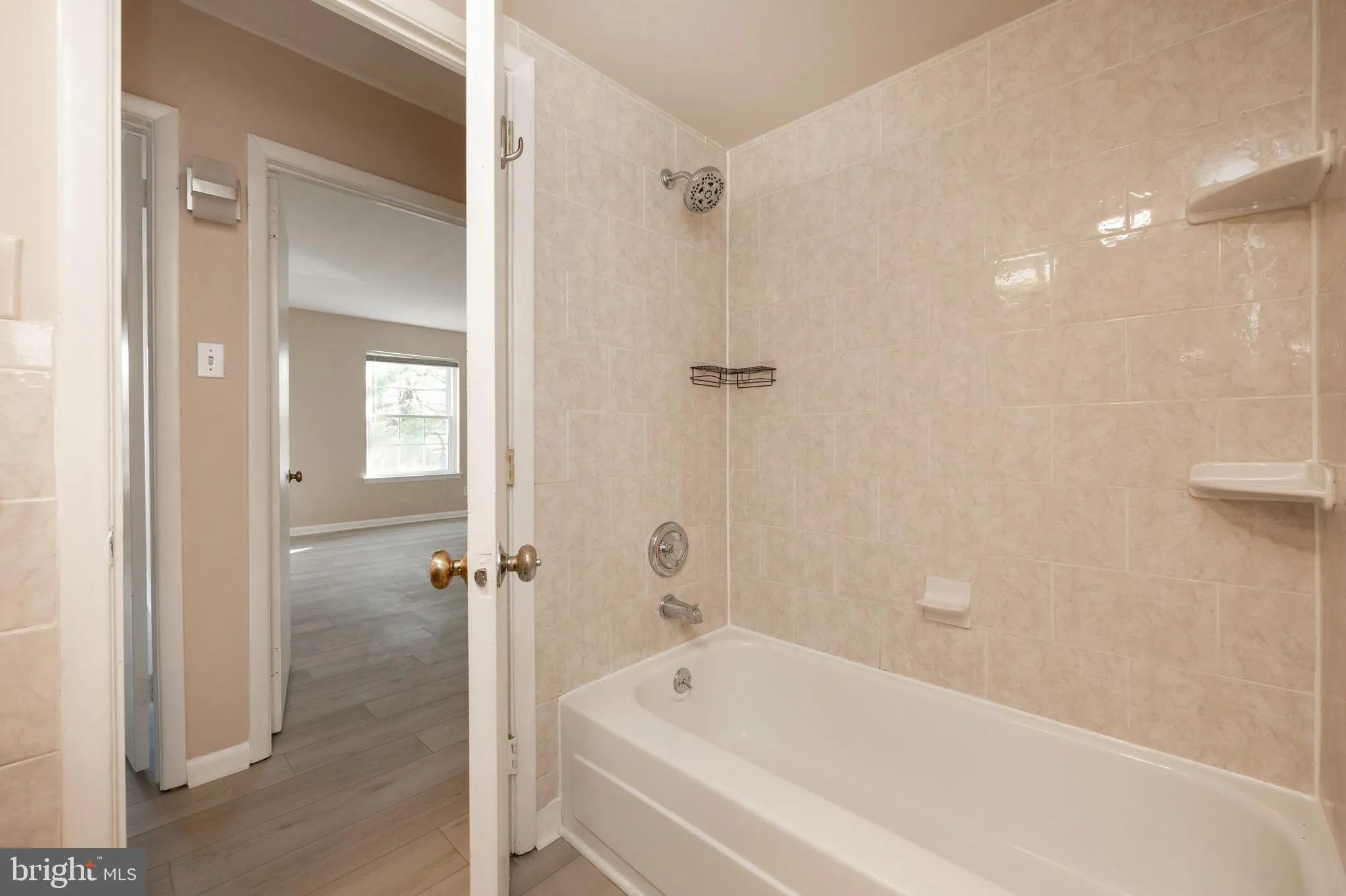 Wayne, Pennsylvania 19087, United States, 2 Bedrooms Bedrooms, ,1 BathroomBathrooms,Residential,Active,23907