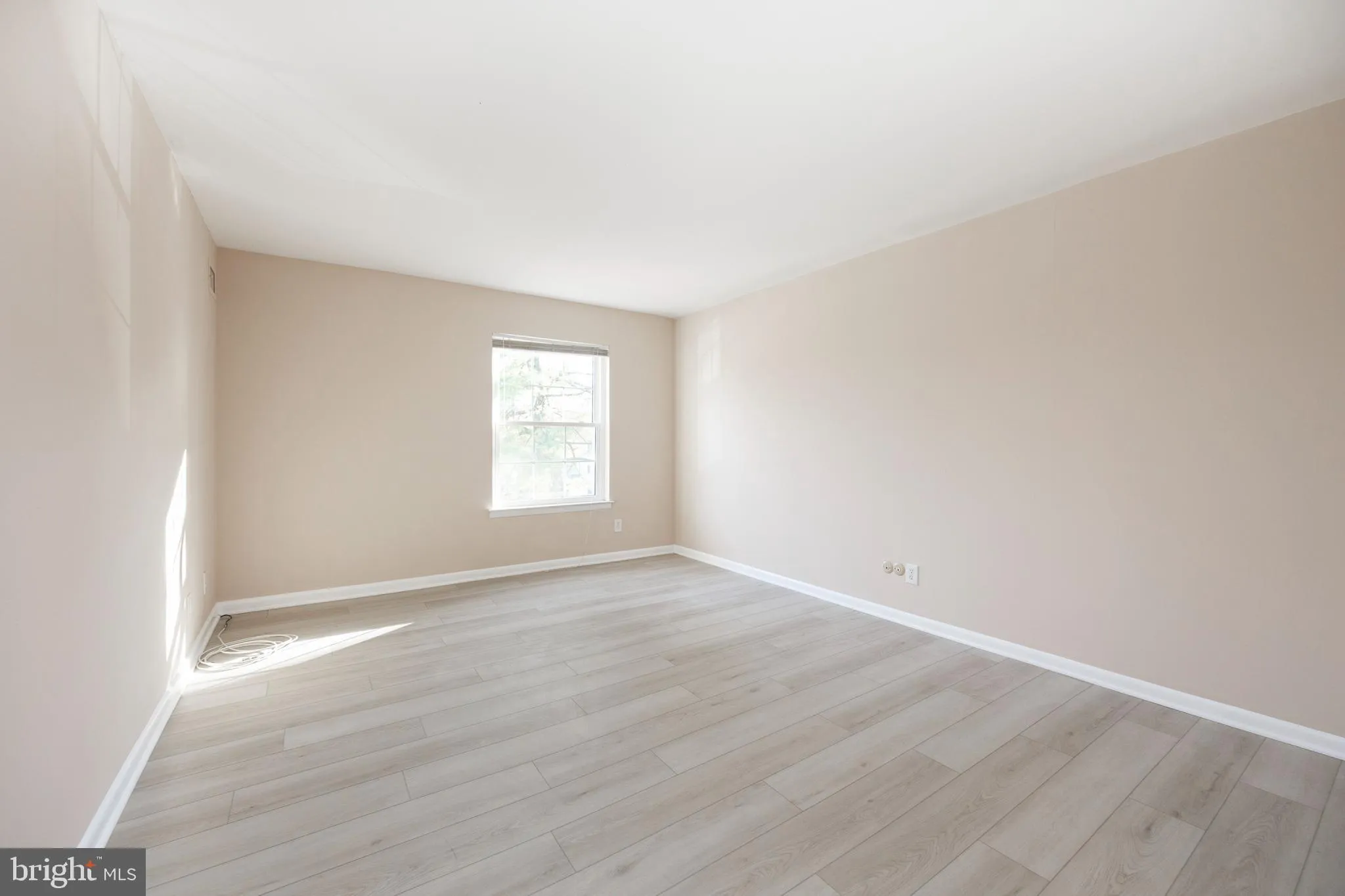 Wayne, Pennsylvania 19087, United States, 2 Bedrooms Bedrooms, ,1 BathroomBathrooms,Residential,Active,23907