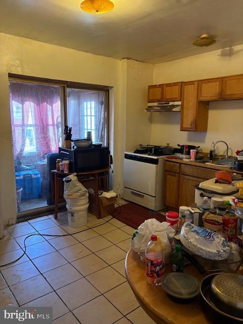 WEST OAK LANE - Residential Income