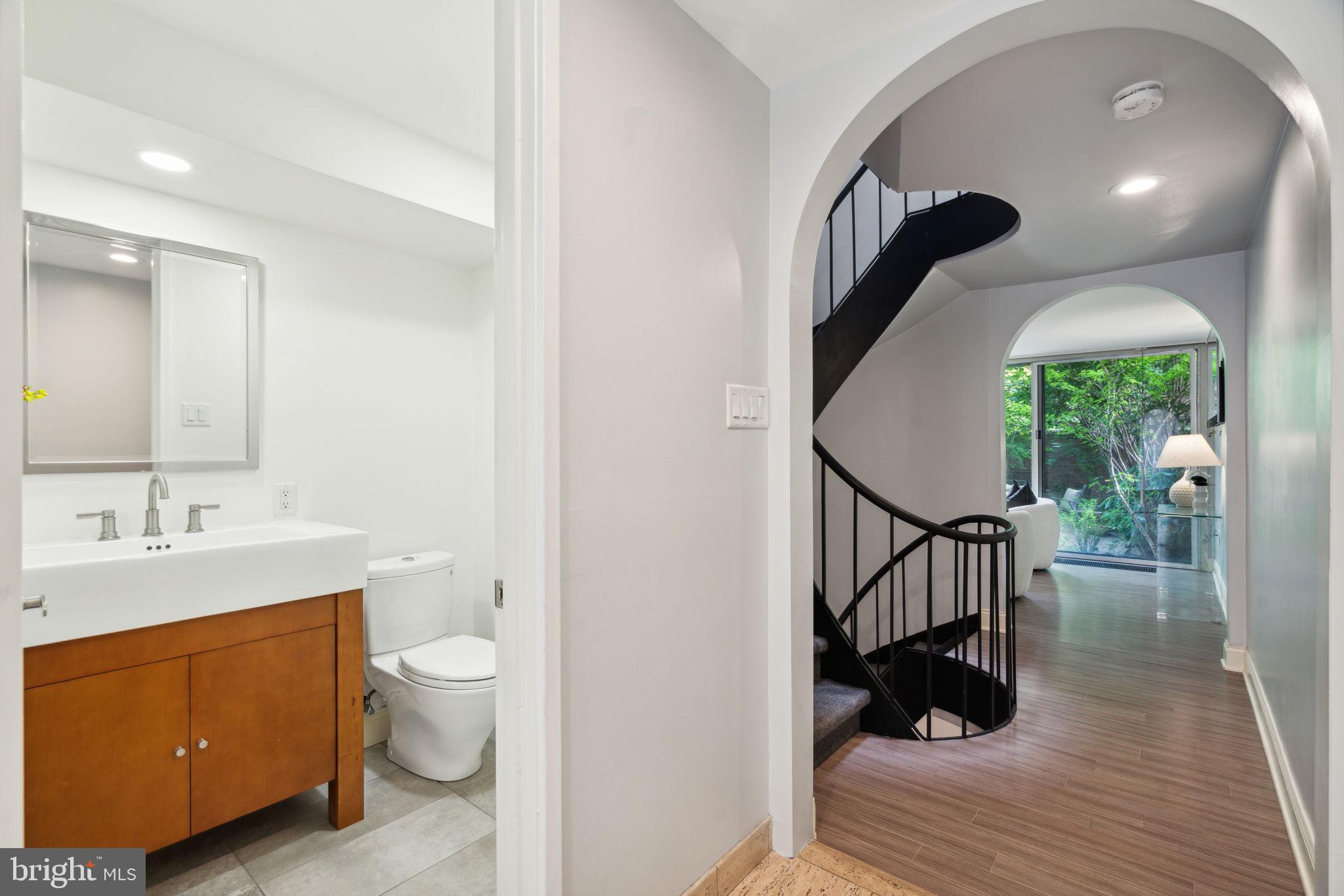 SOCIETY HILL - Residential