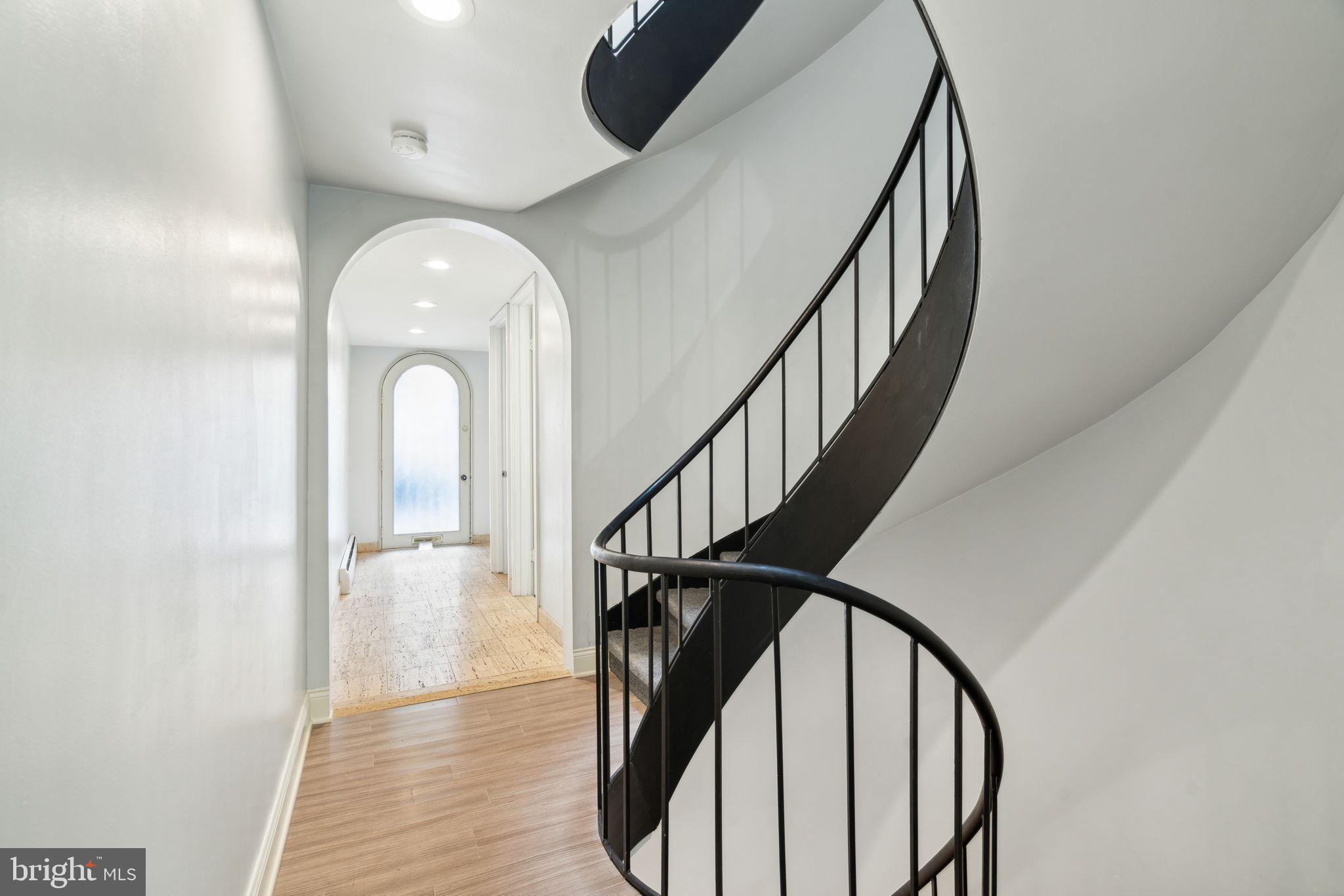 SOCIETY HILL - Residential