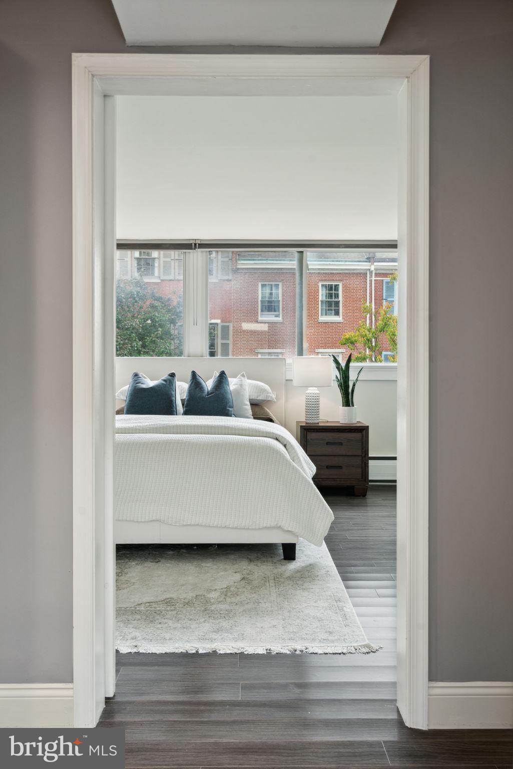 SOCIETY HILL - Residential