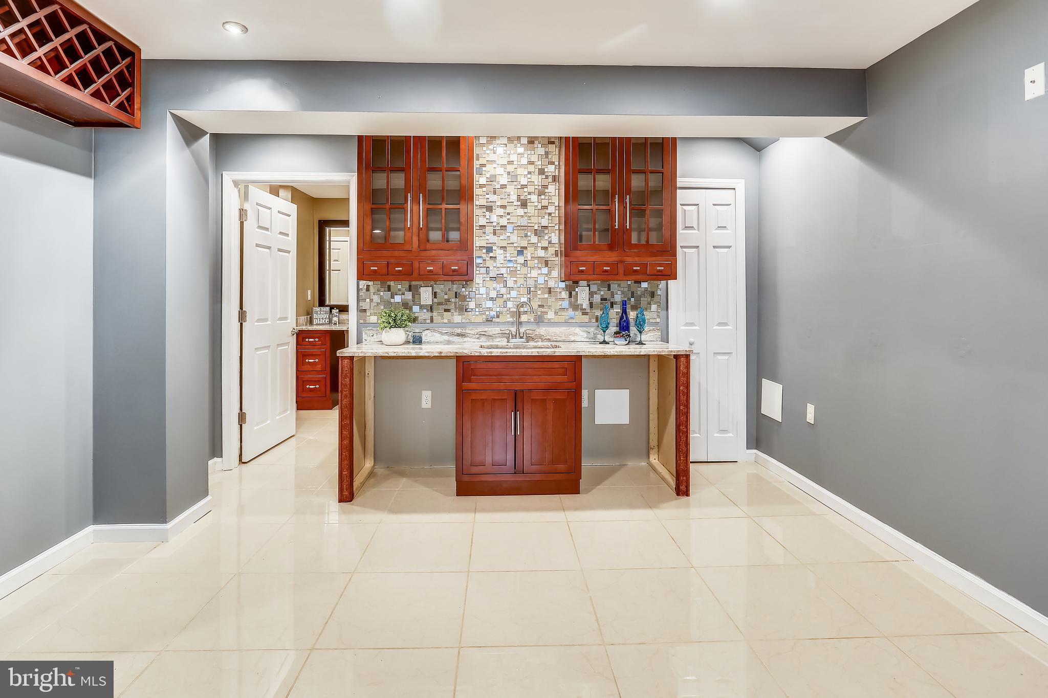 FIELDS AT ROCK GLENN - Residential