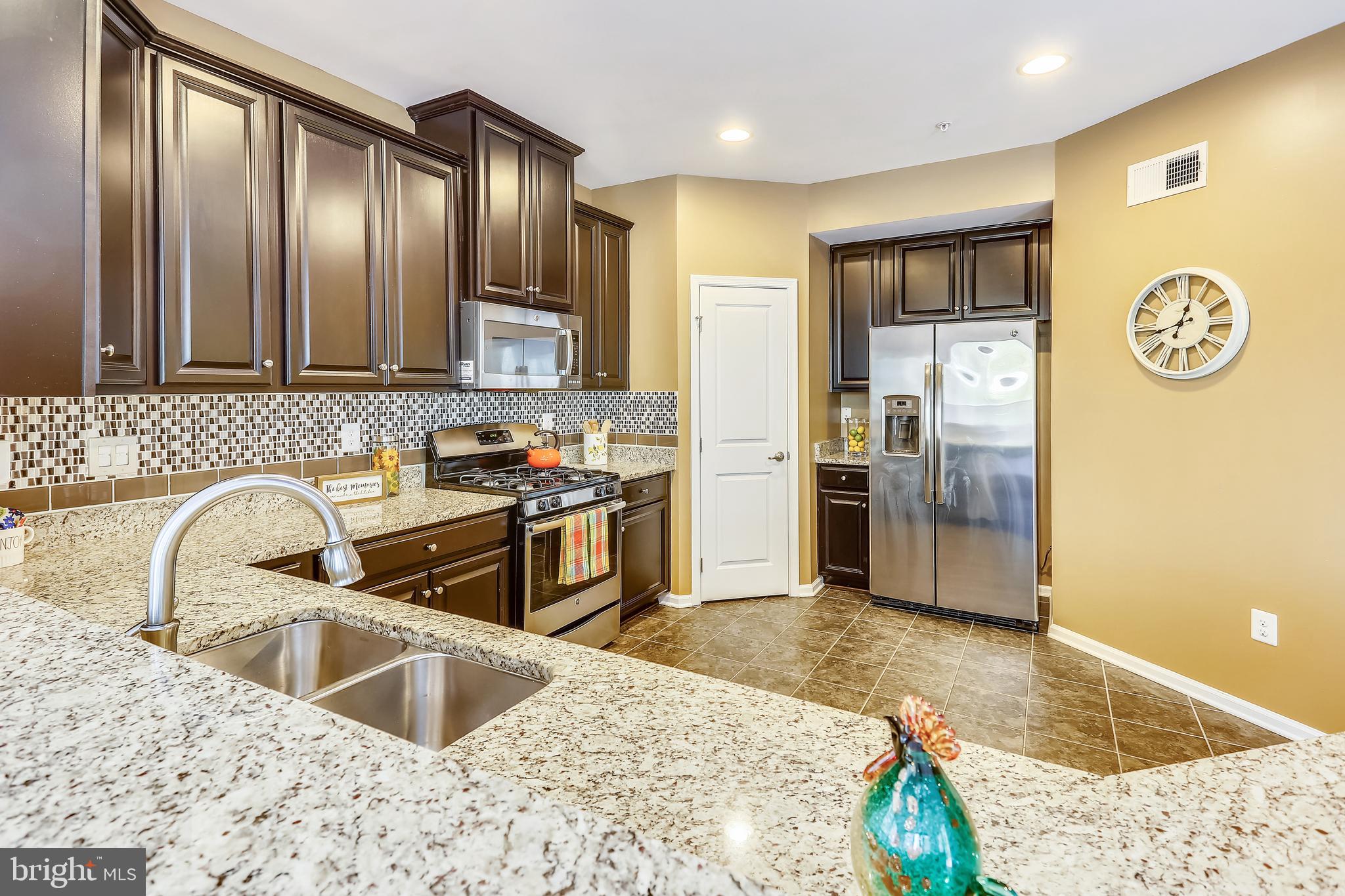 FIELDS AT ROCK GLENN - Residential