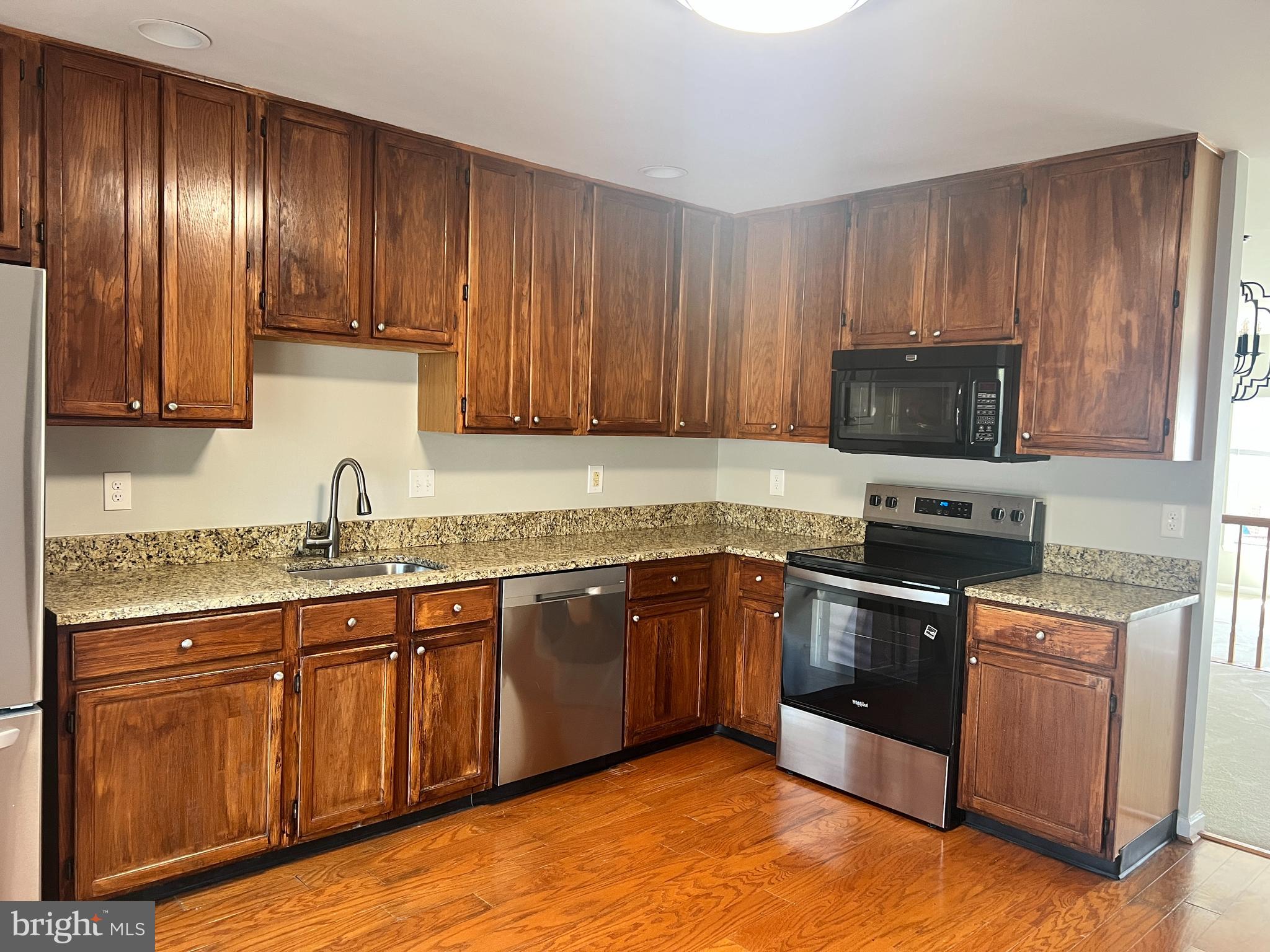 SULLY STATION - Residential