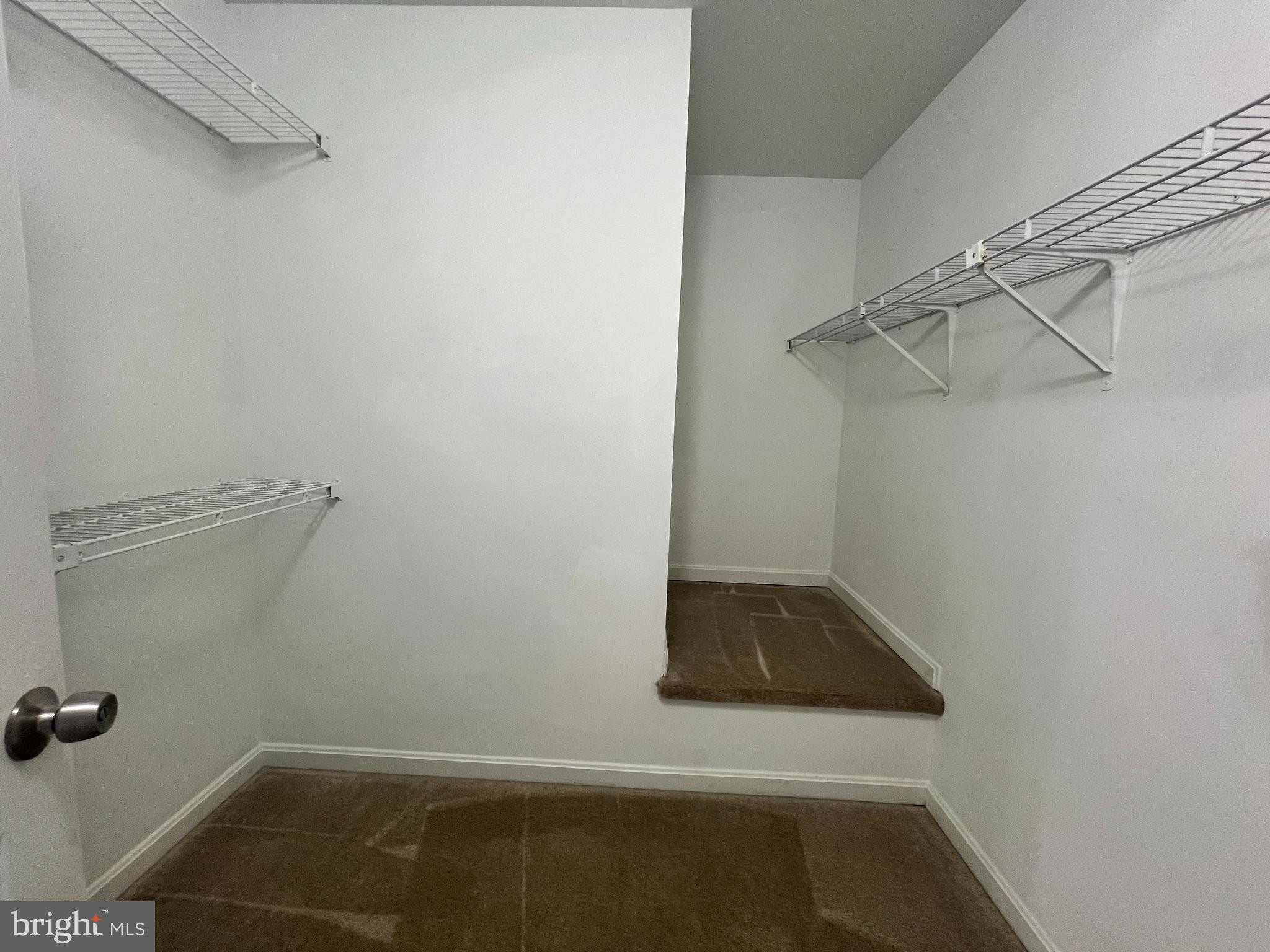 SULLY STATION - Residential