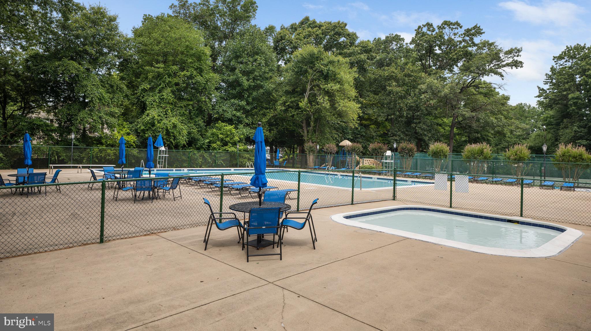 HYDE PARK - Residential