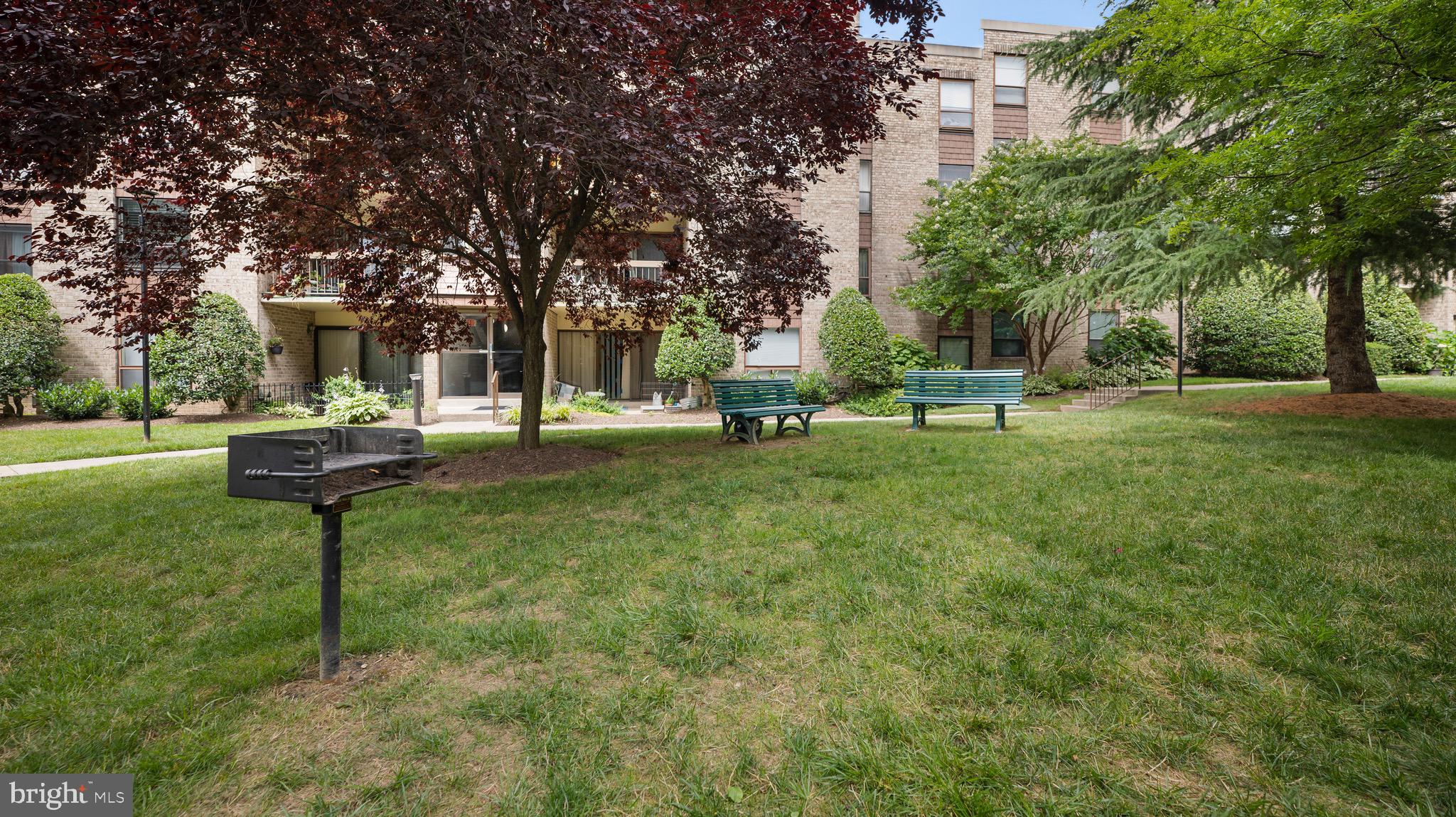 HYDE PARK - Residential