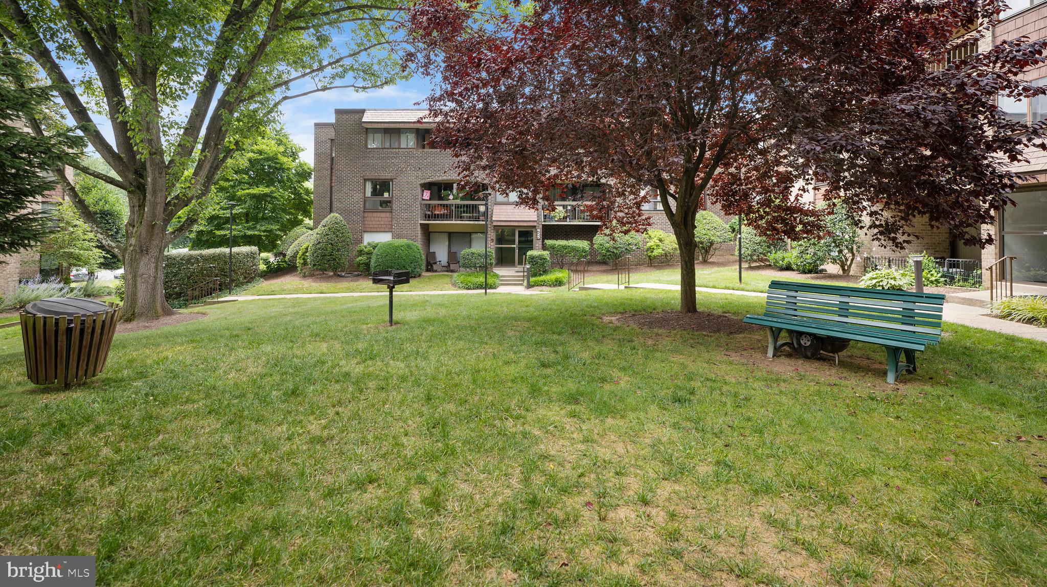 HYDE PARK - Residential