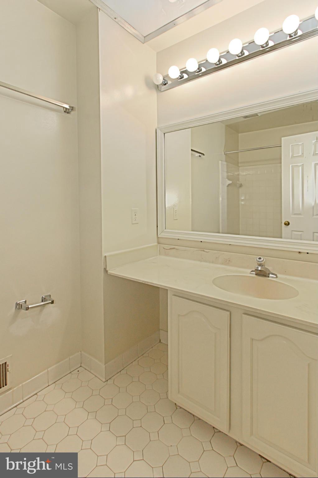 COLIN PLACE - Residential Lease