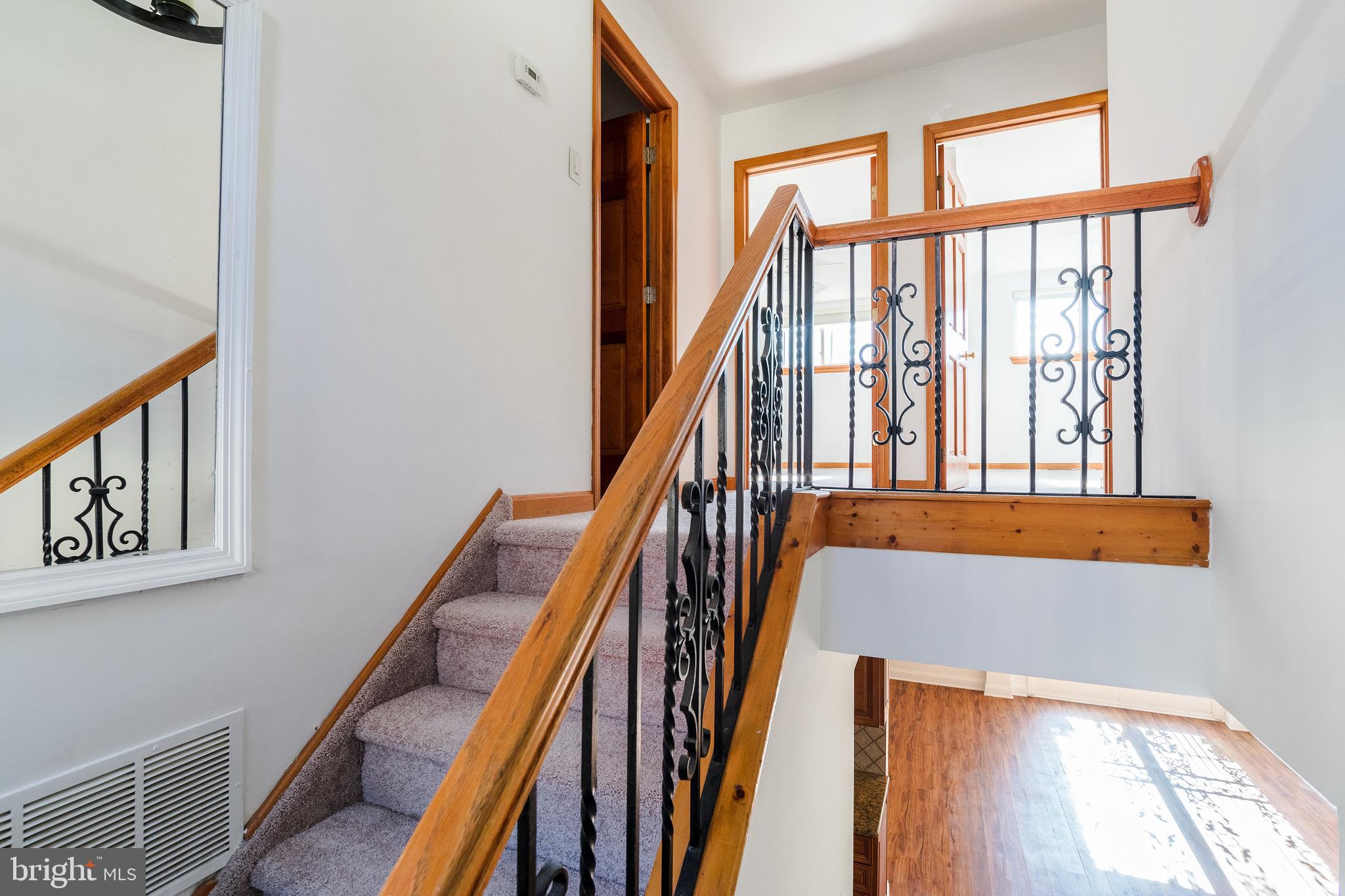 FAIRMOUNT - Residential Lease