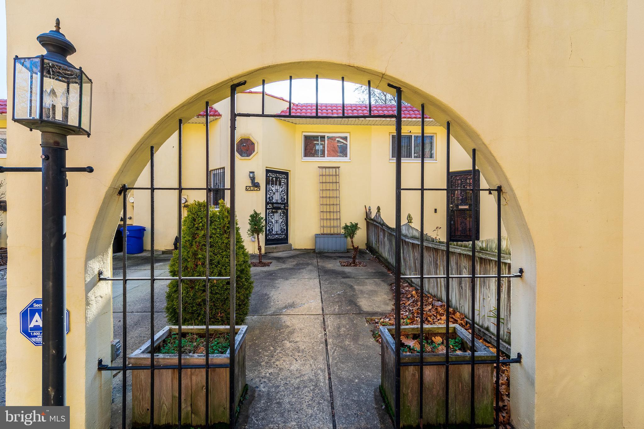 FAIRMOUNT - Residential Lease