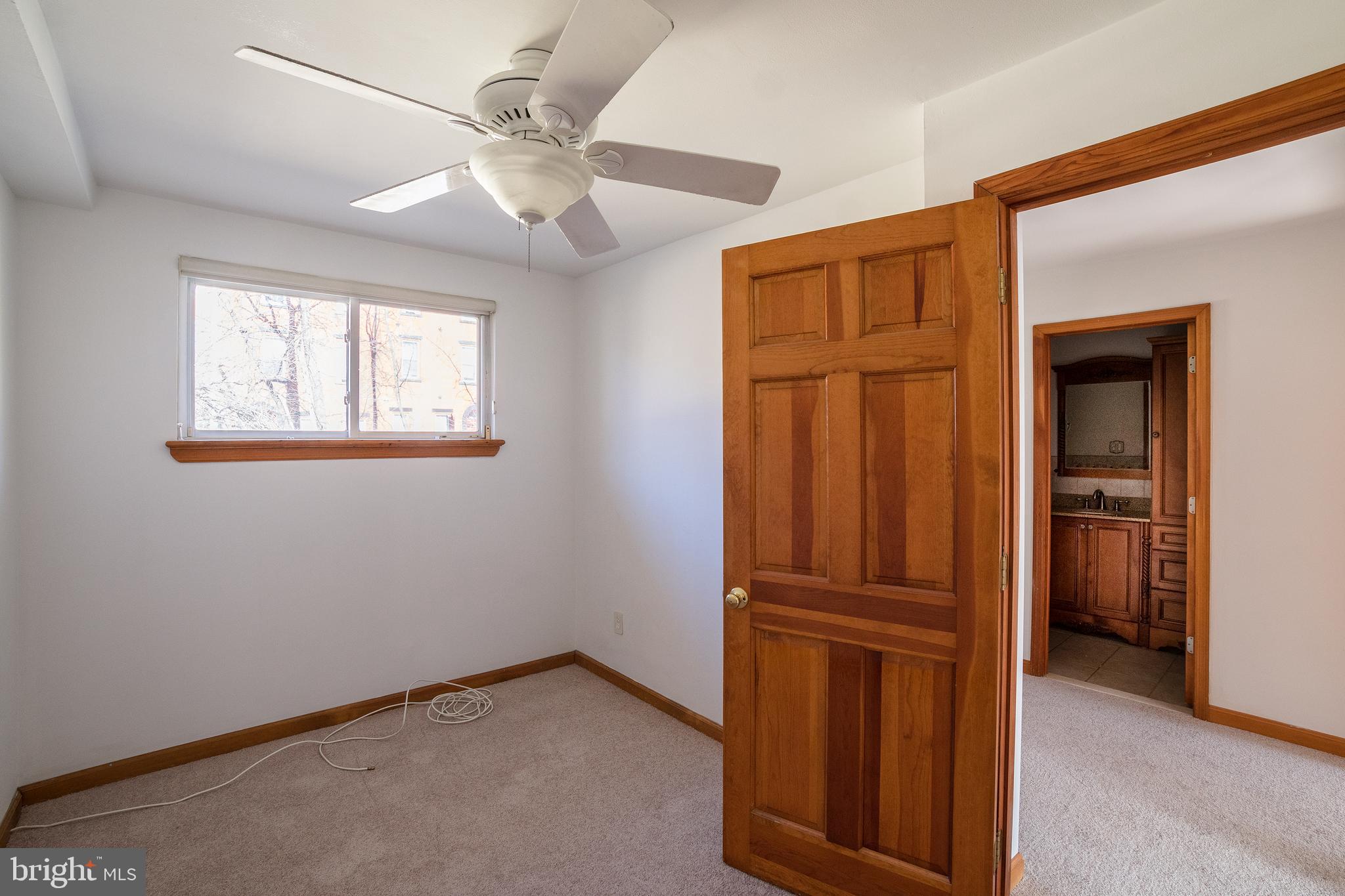 FAIRMOUNT - Residential Lease