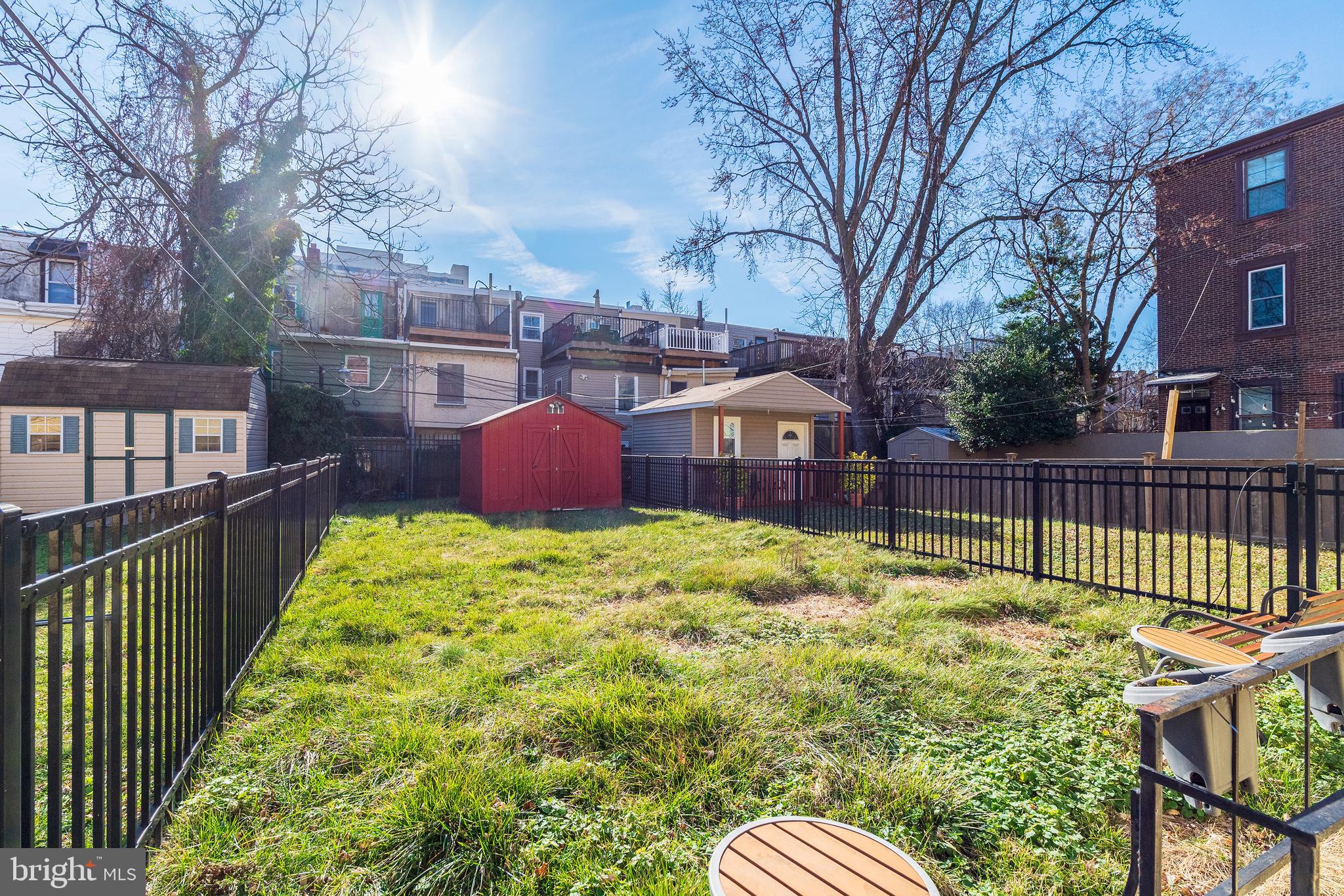 FAIRMOUNT - Residential Lease