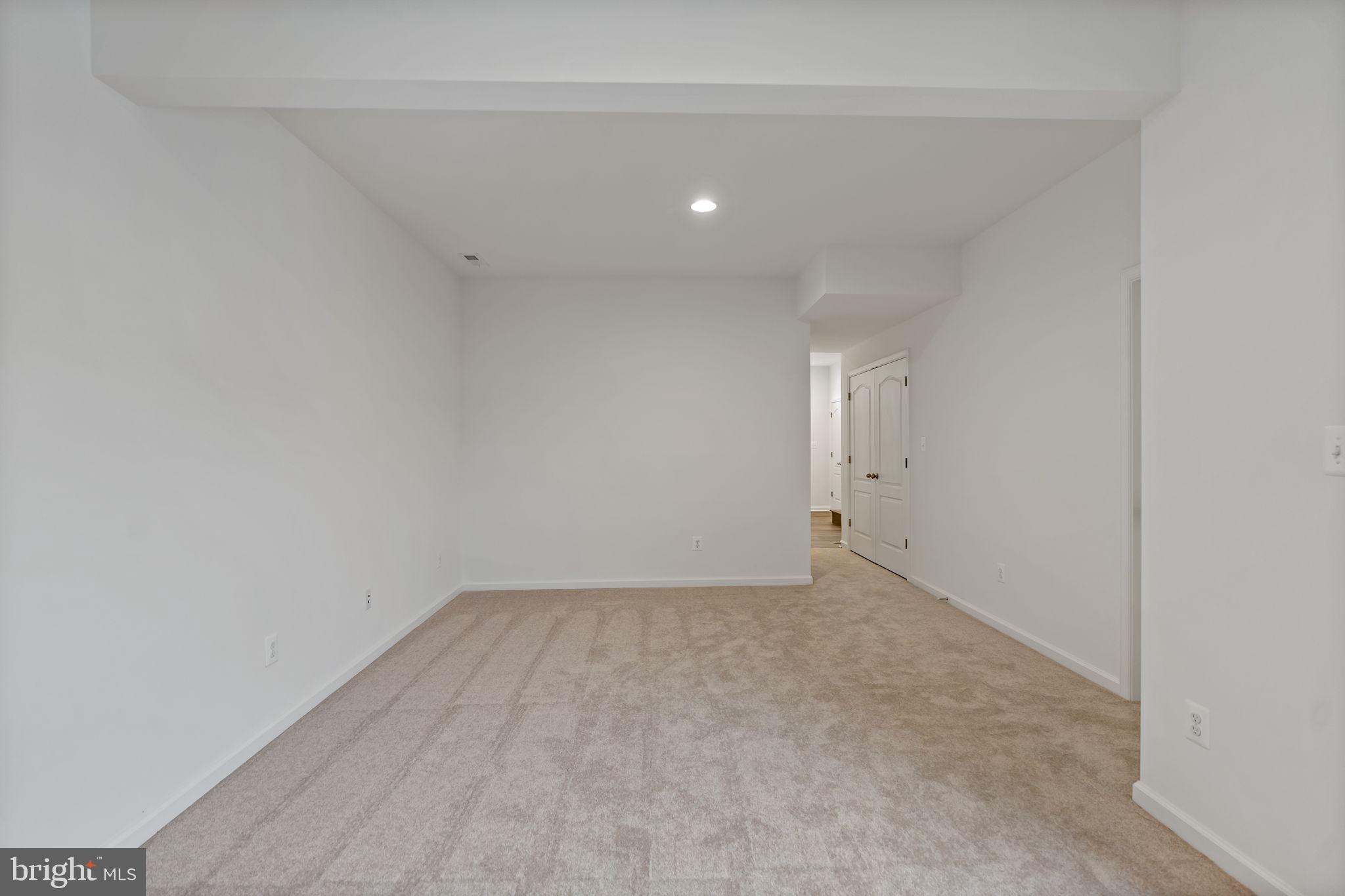 MARTINSBURG STATION - Residential