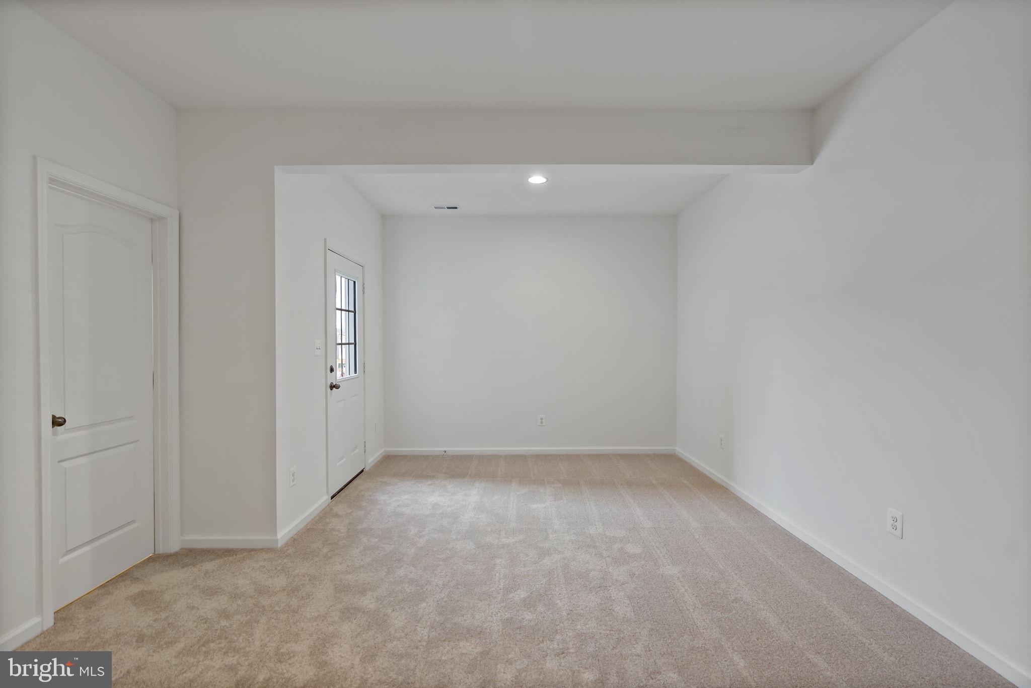 MARTINSBURG STATION - Residential