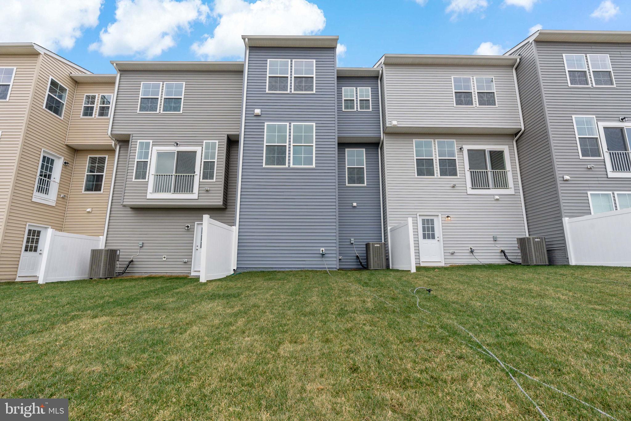 MARTINSBURG STATION - Residential