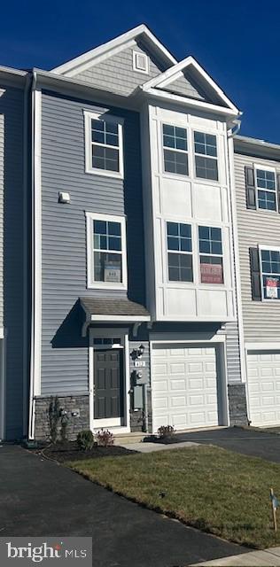 MARTINSBURG STATION - Residential