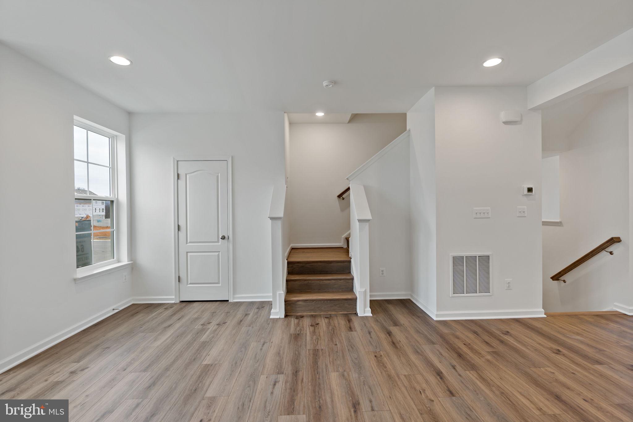 MARTINSBURG STATION - Residential