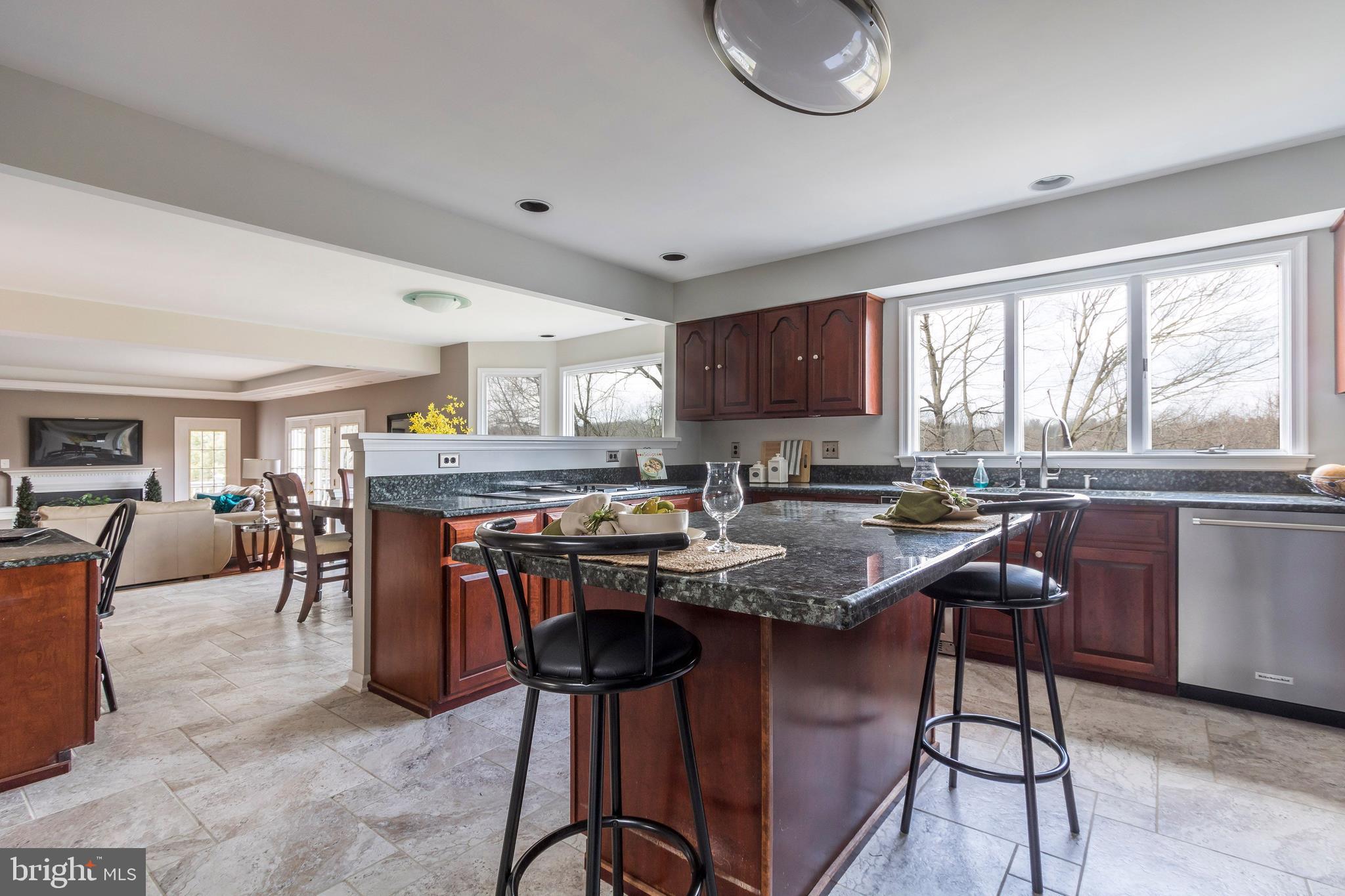 RIVERSTONE - Residential