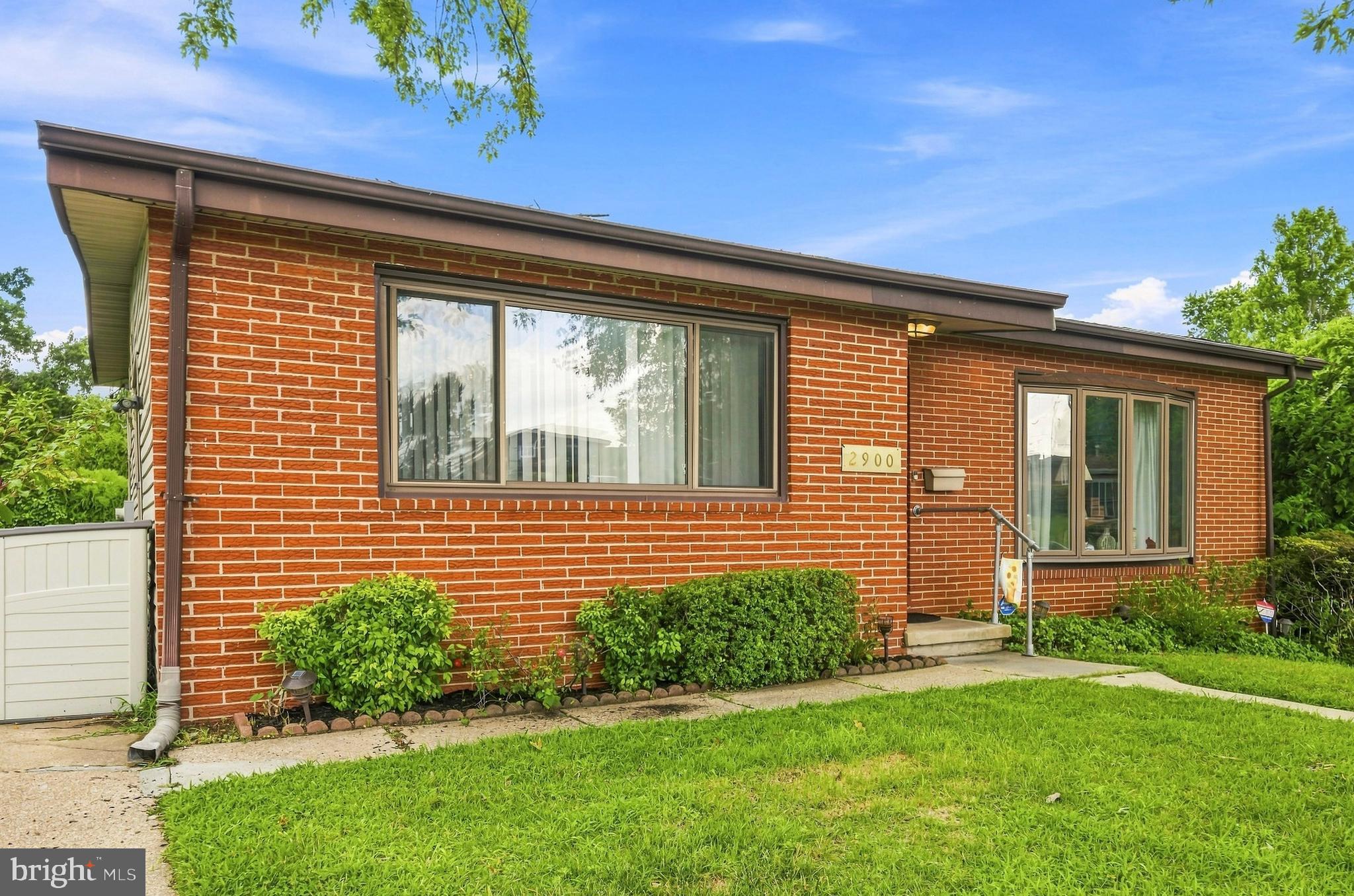 2900 TAMARACK COURT