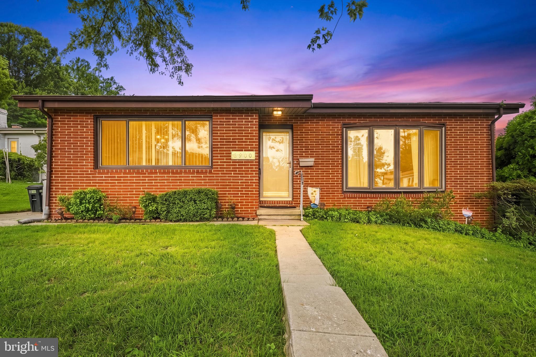2900 TAMARACK COURT