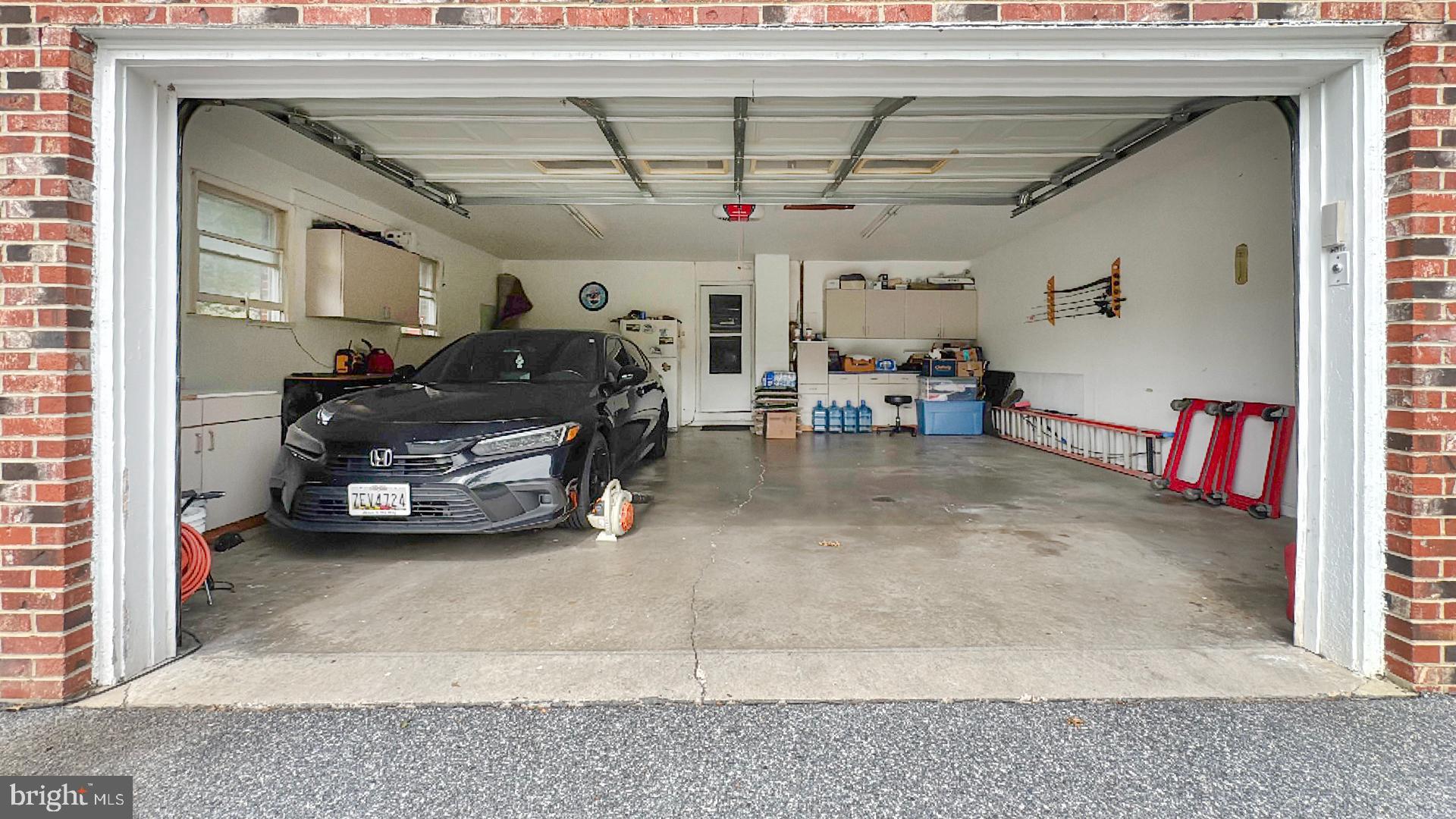 HIGH RIDGE - Residential