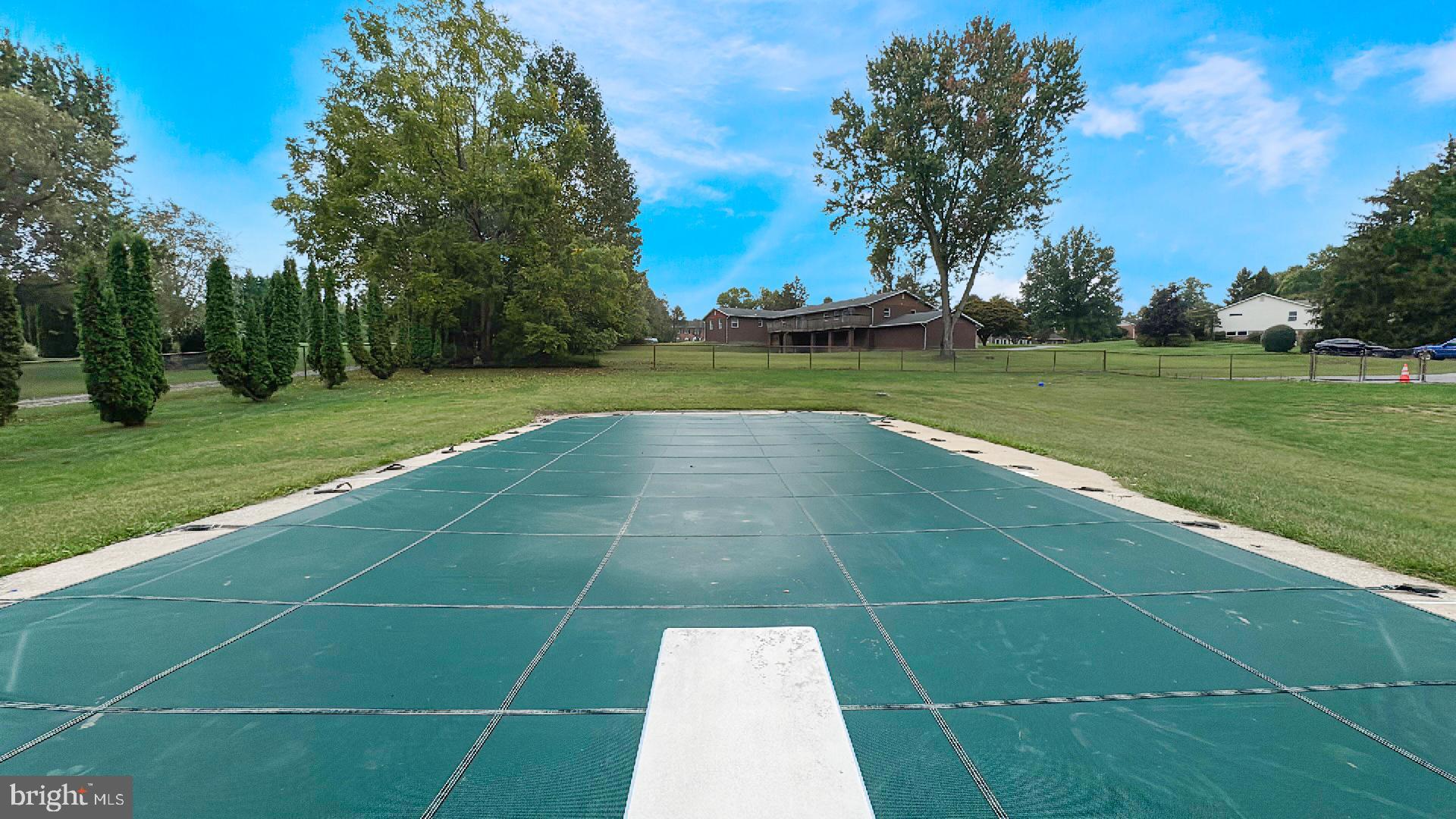 HIGH RIDGE - Residential