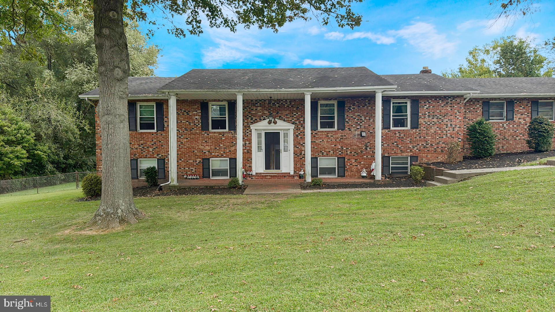 HIGH RIDGE - Residential