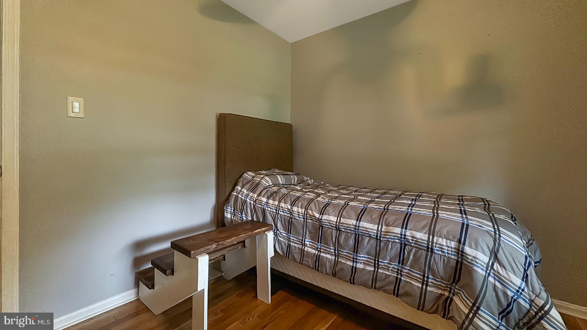 HIGH RIDGE - Residential